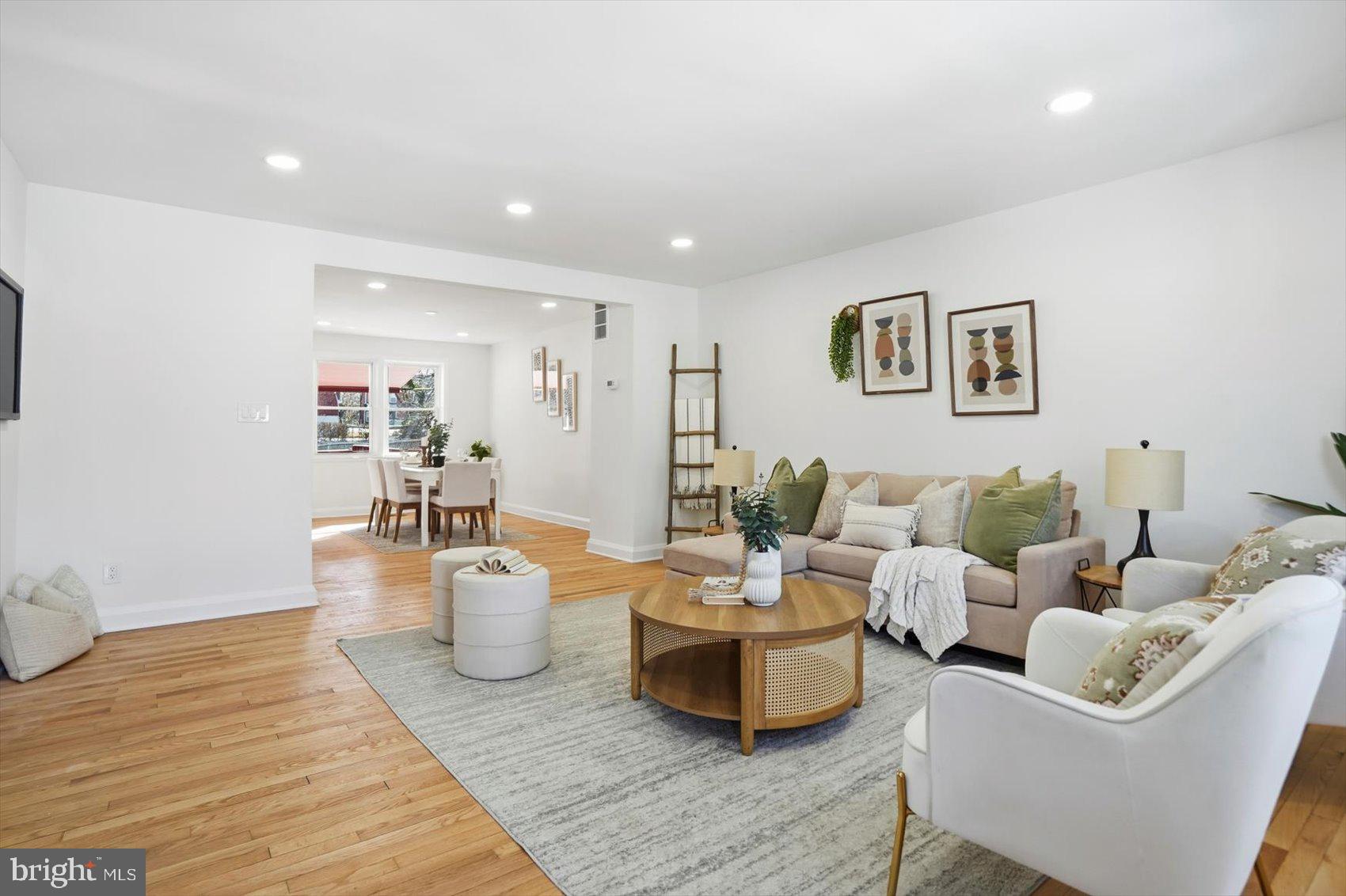 WOODBOURNE HEIGHTS - Residential