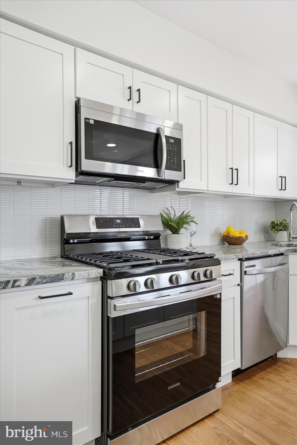 WOODBOURNE HEIGHTS - Residential