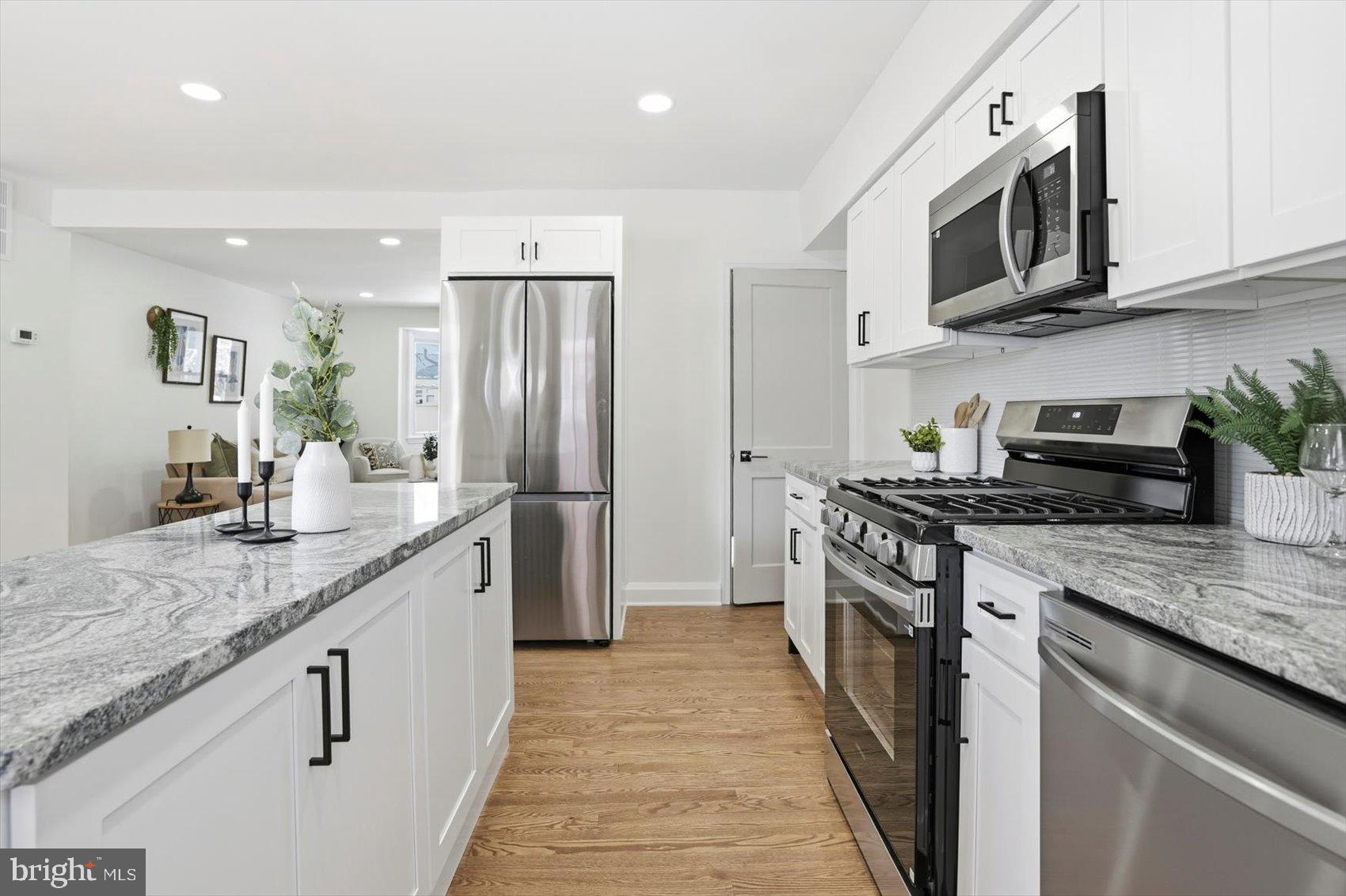 WOODBOURNE HEIGHTS - Residential