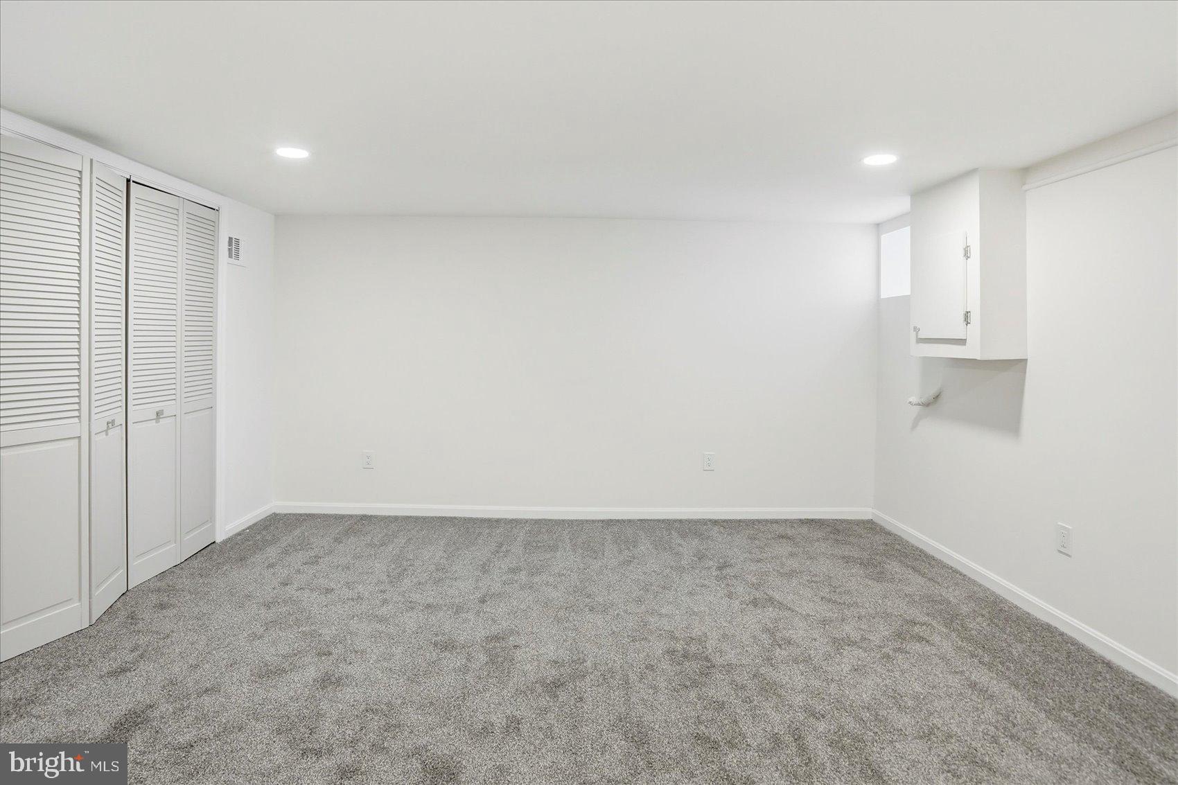 WOODBOURNE HEIGHTS - Residential