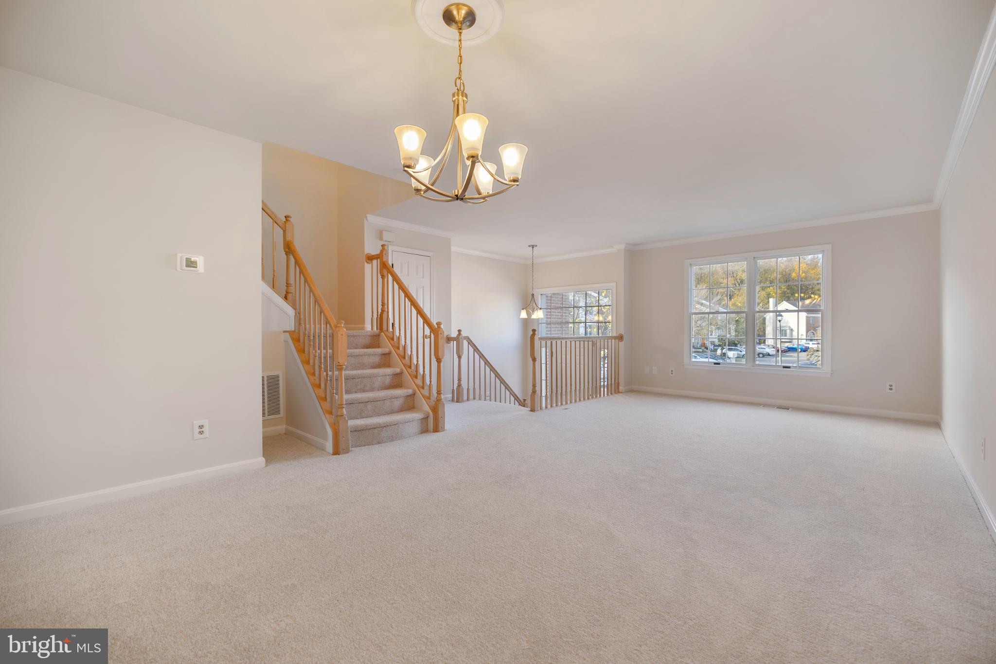 SEVEN OAKS - Residential