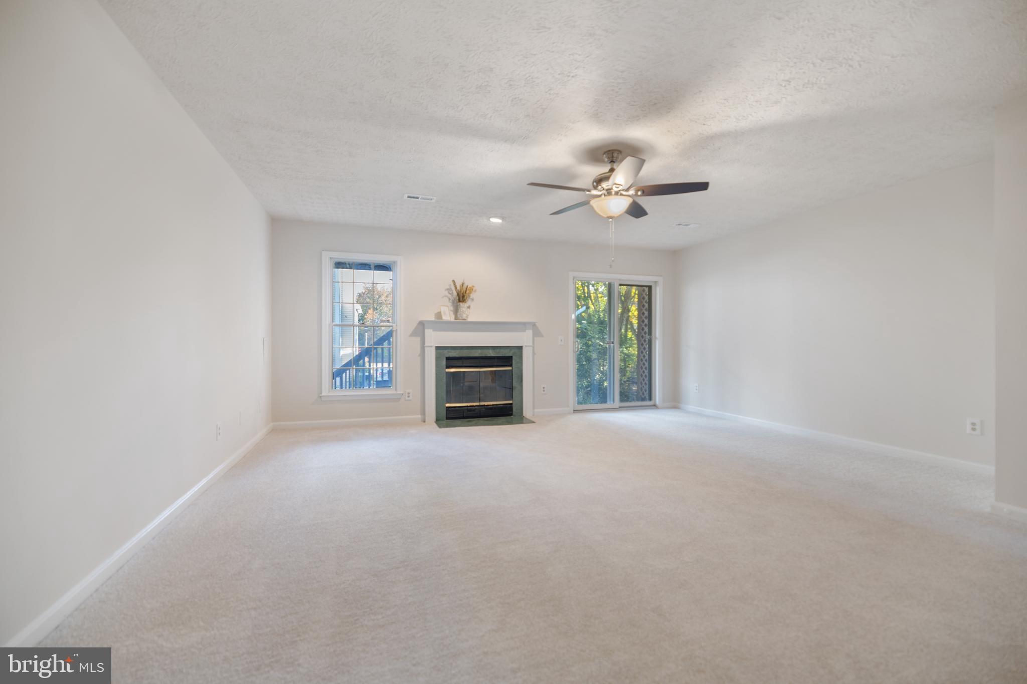 SEVEN OAKS - Residential