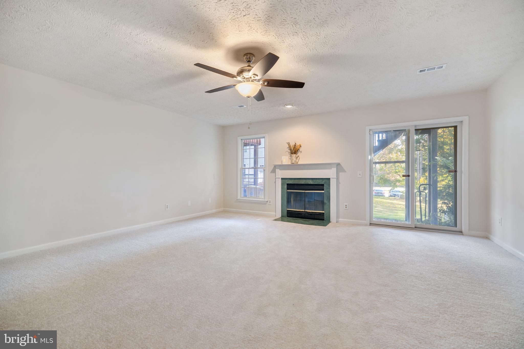 SEVEN OAKS - Residential