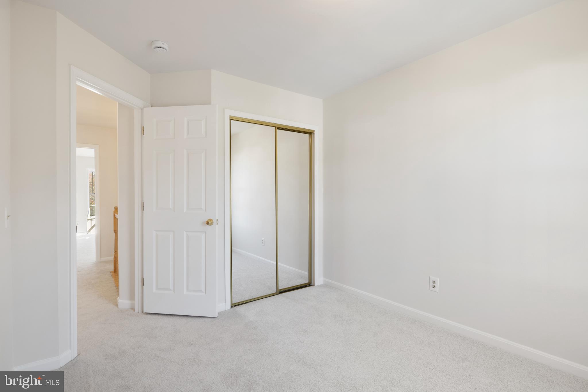 SEVEN OAKS - Residential