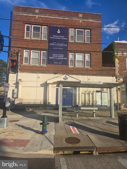 MLS: DCDC2270218