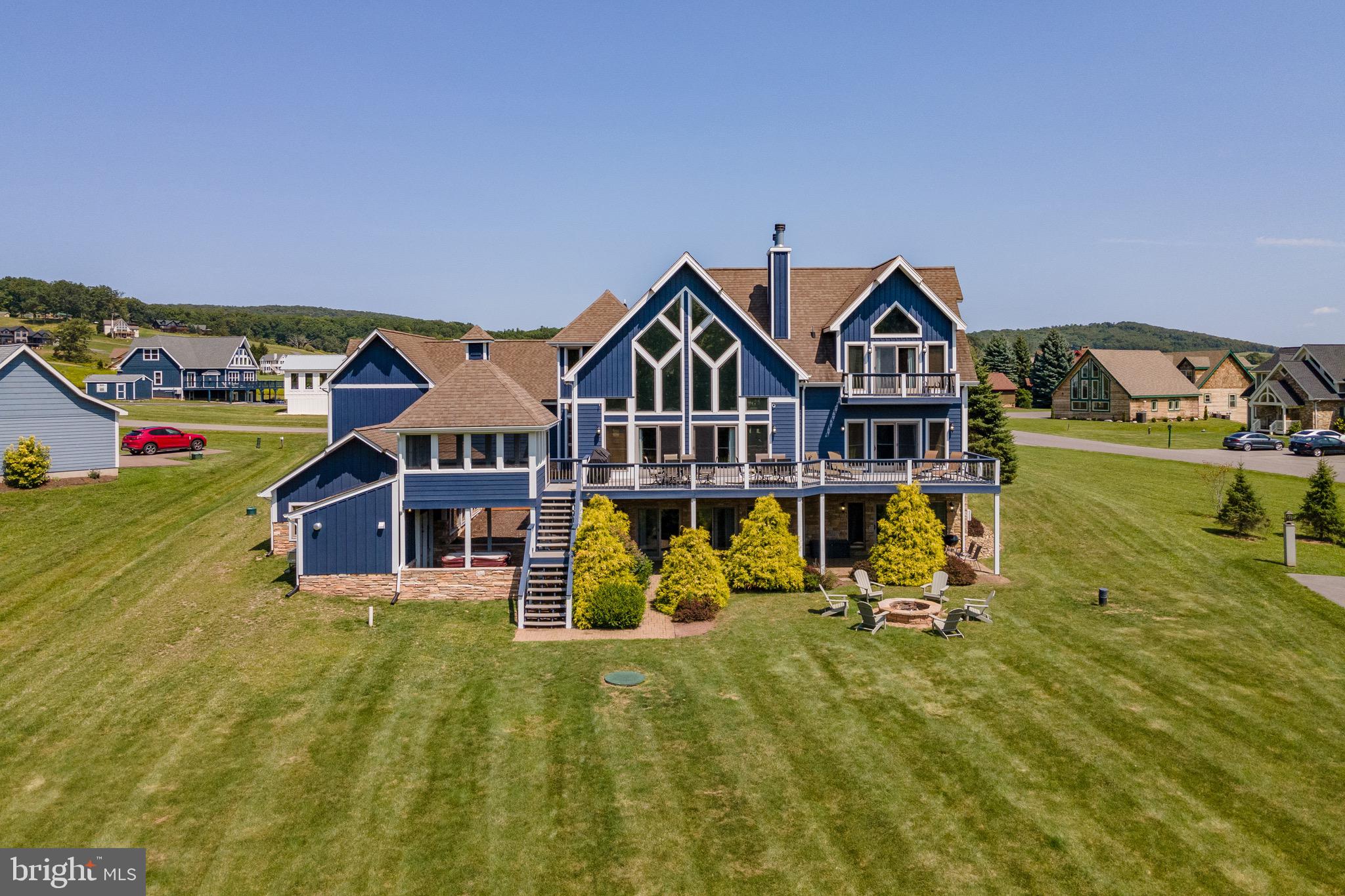 662 WATERFRONT GREENS DRIVE