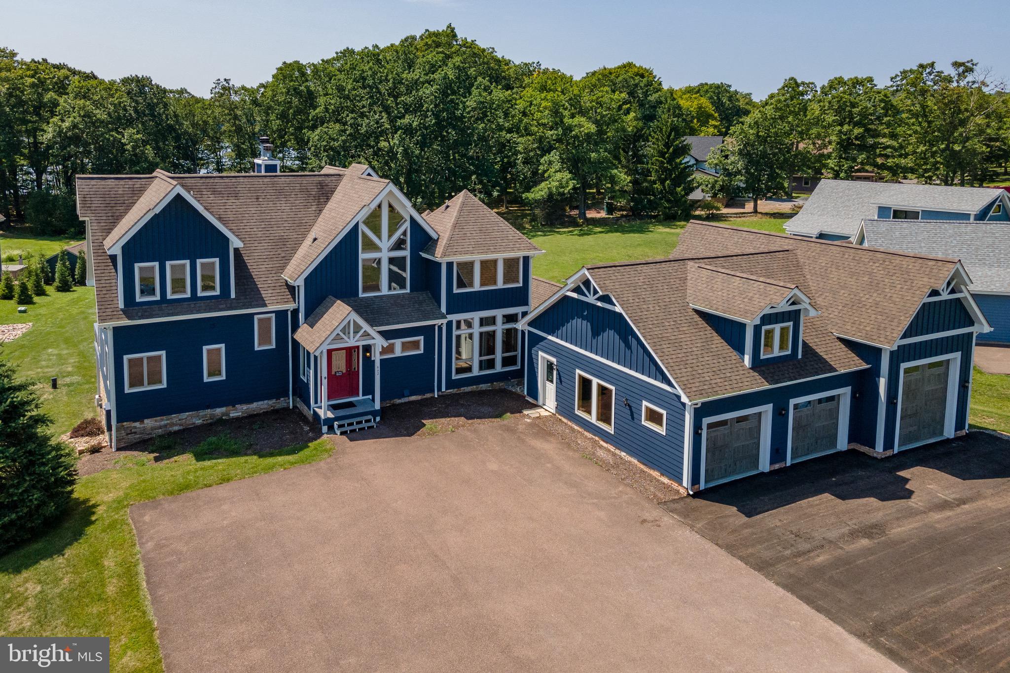 662 WATERFRONT GREENS DRIVE