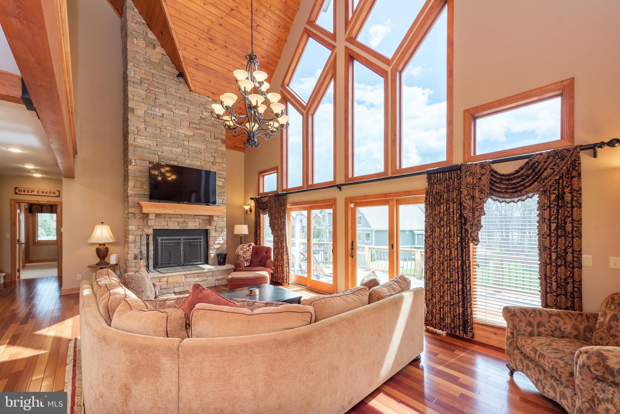 662 WATERFRONT GREENS DRIVE