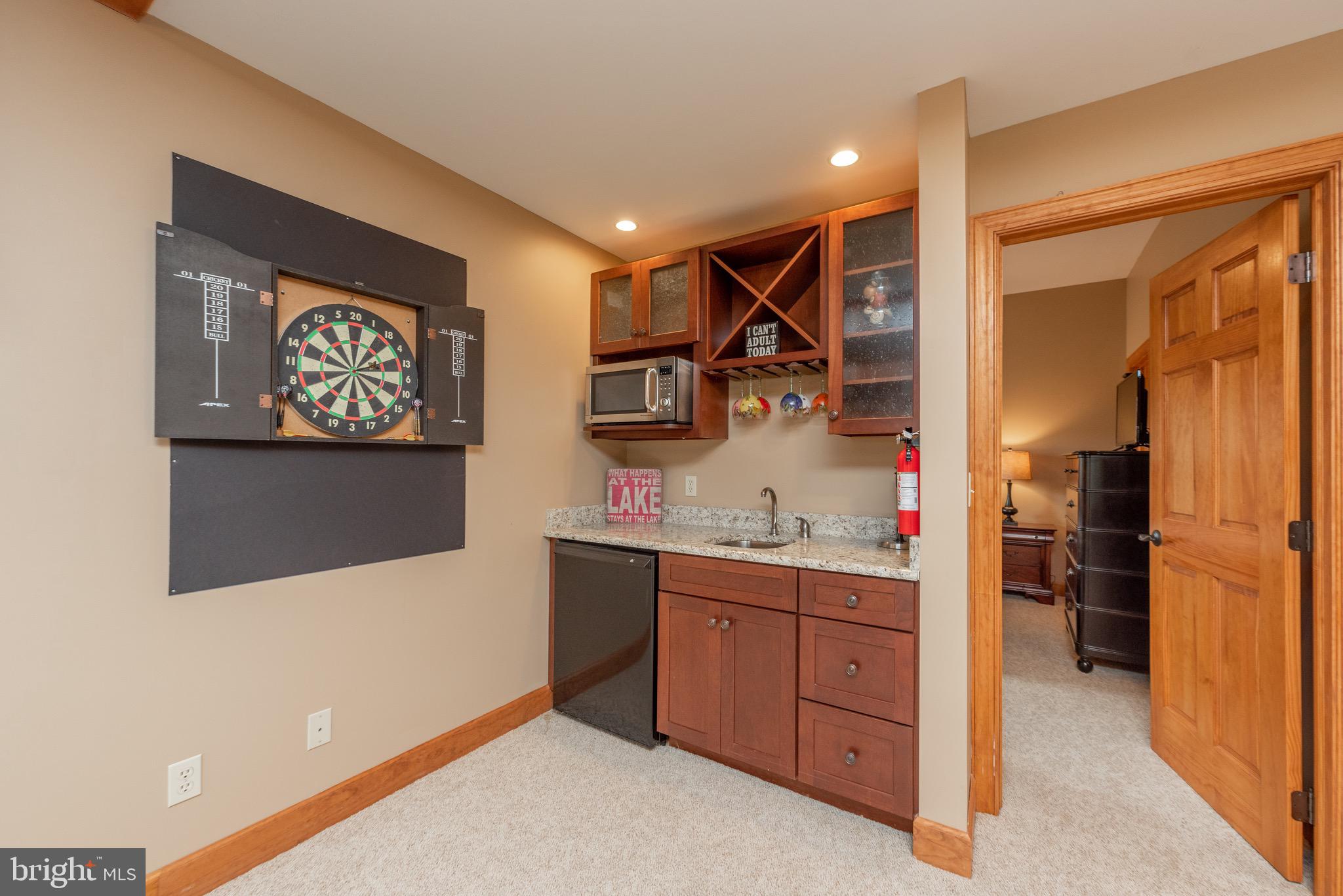 WATERFRONT GREENS - Residential