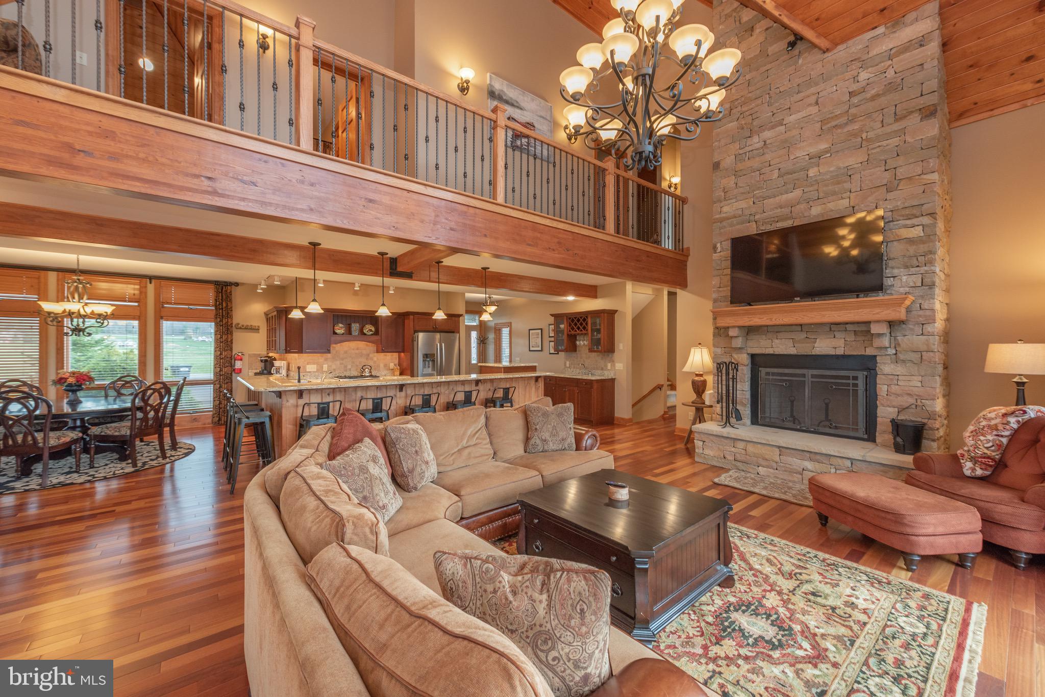 WATERFRONT GREENS - Residential