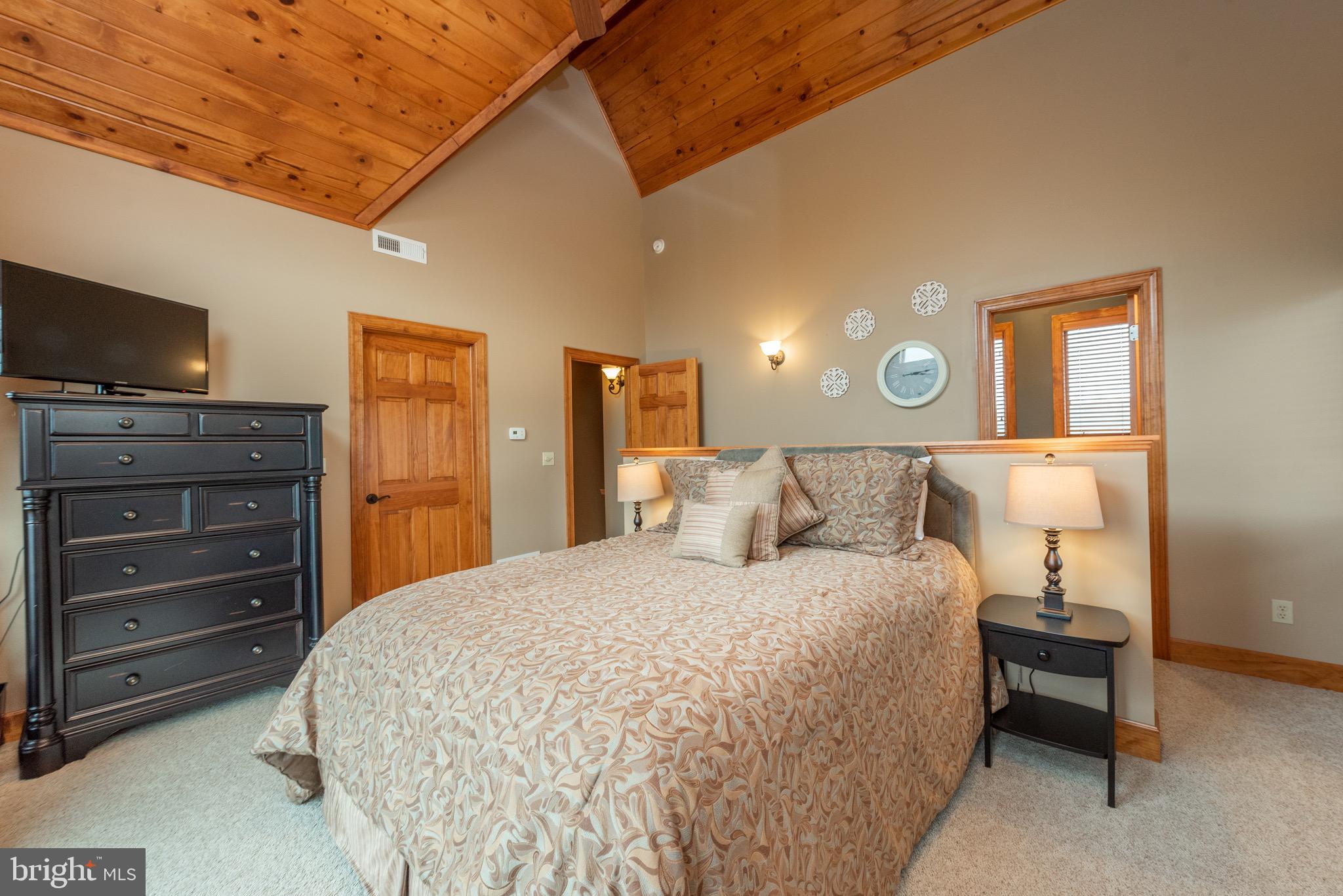 WATERFRONT GREENS - Residential