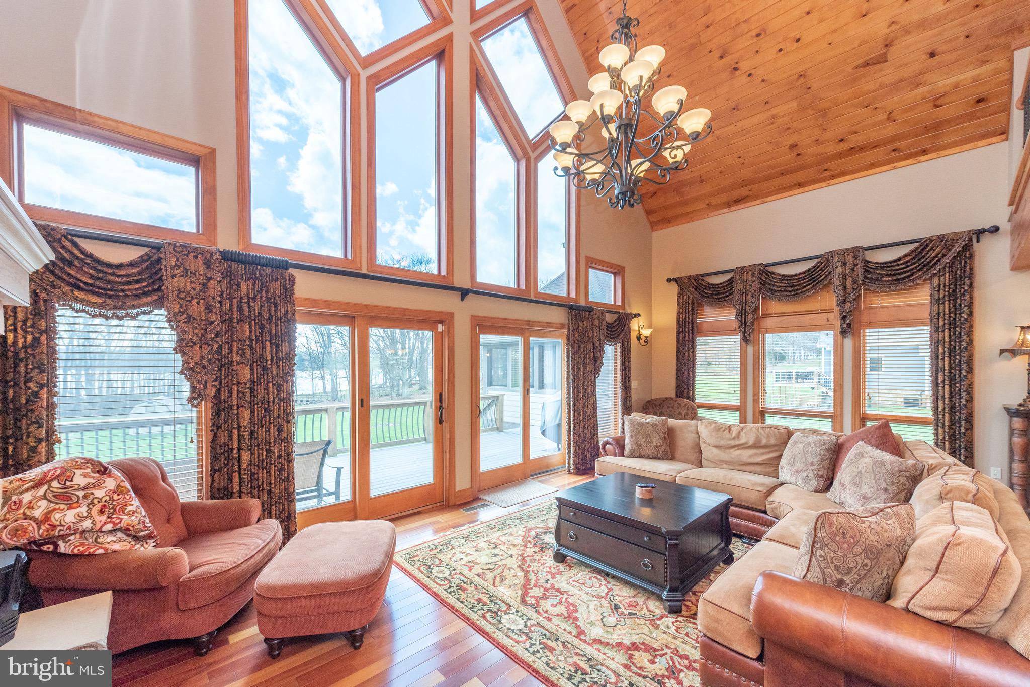 662 WATERFRONT GREENS DRIVE