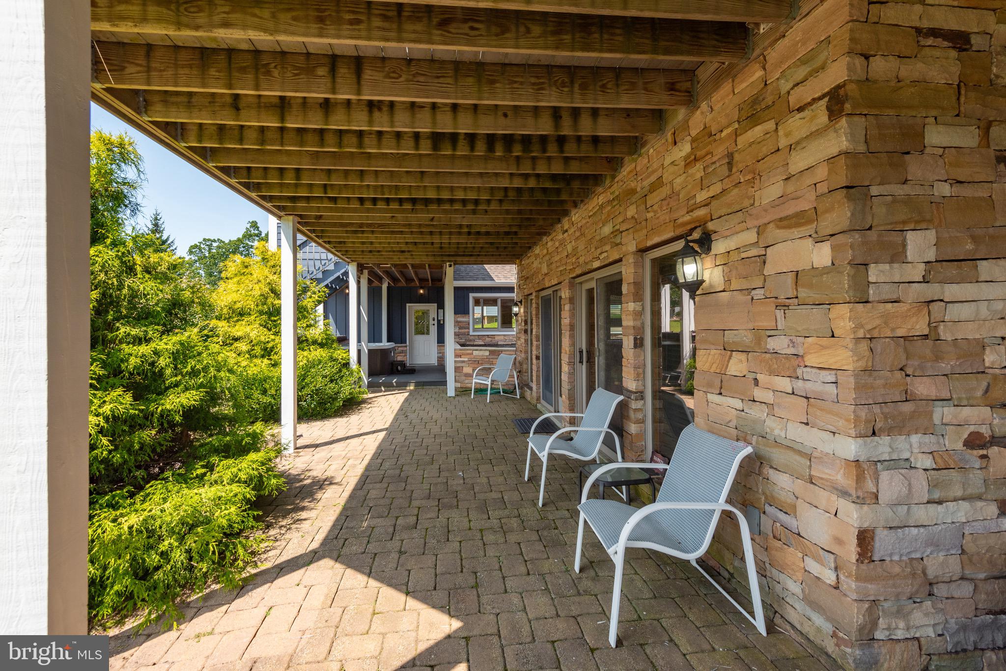 WATERFRONT GREENS - Residential