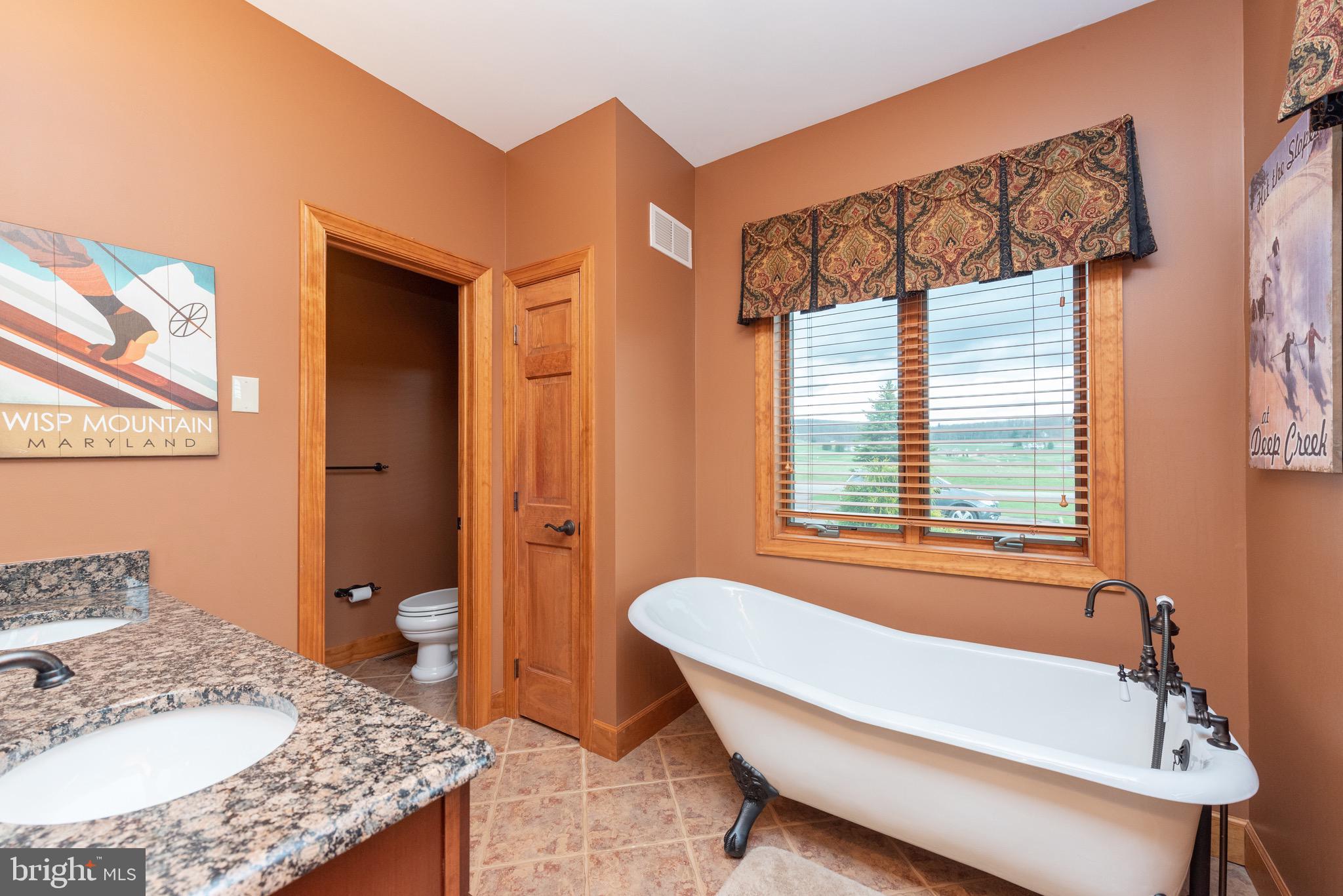 WATERFRONT GREENS - Residential