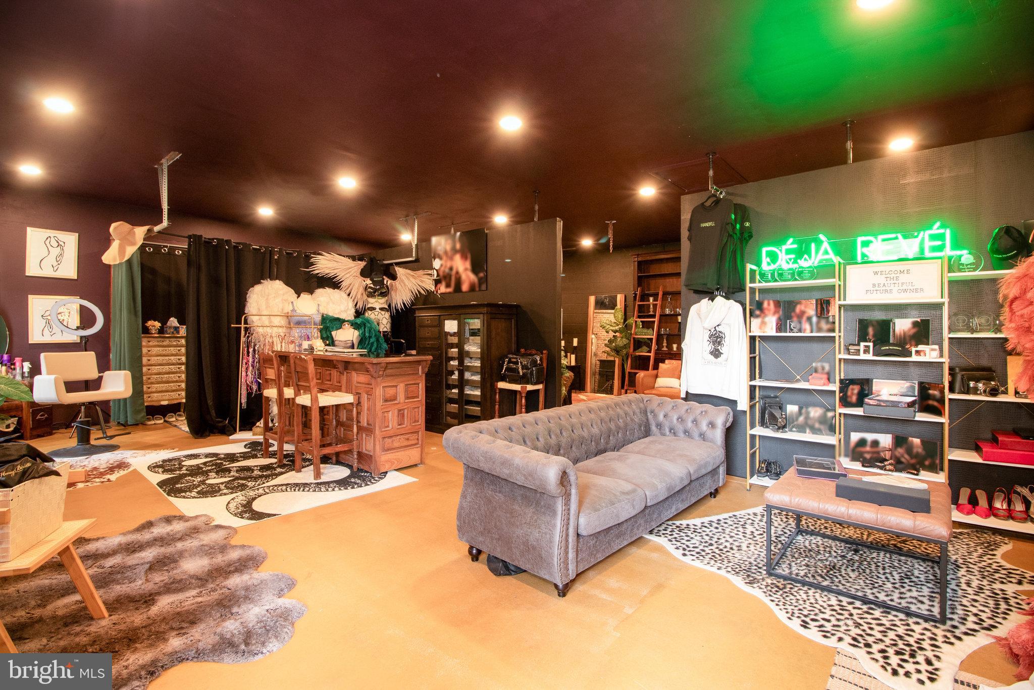 MANCHESTER - Residential