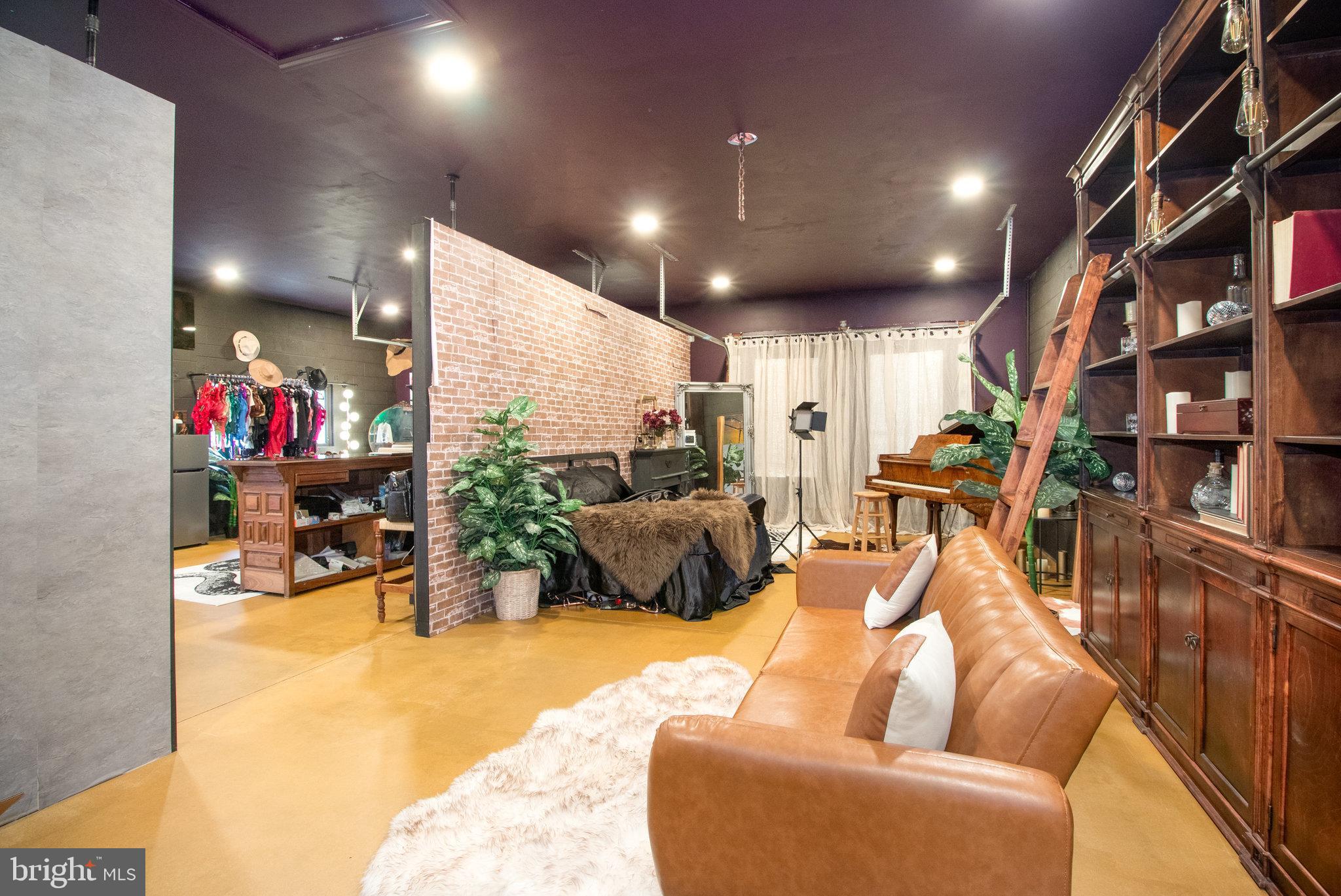 MANCHESTER - Residential