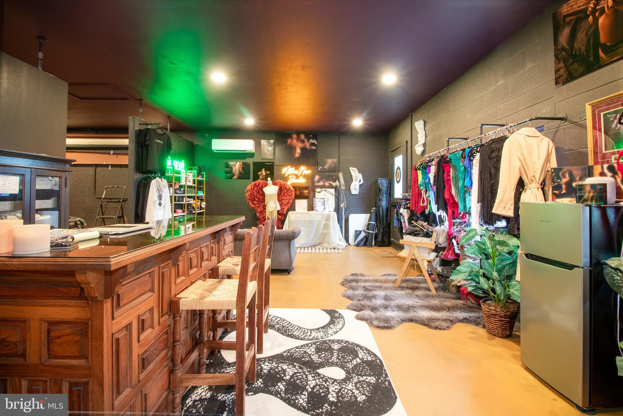 MANCHESTER - Residential