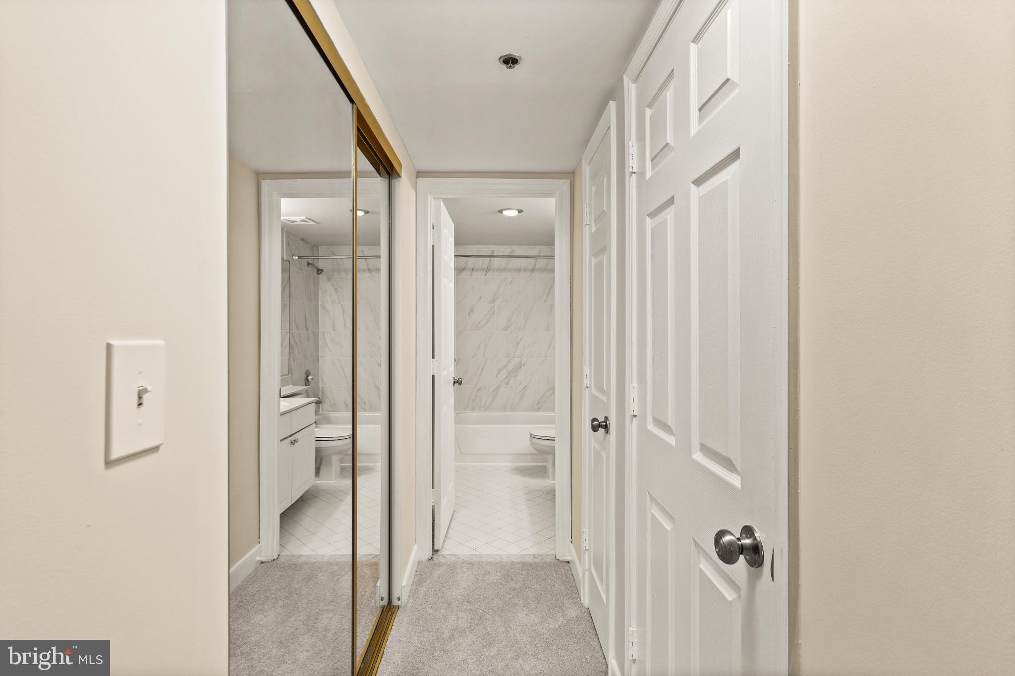 WINDSOR PLAZA - Residential