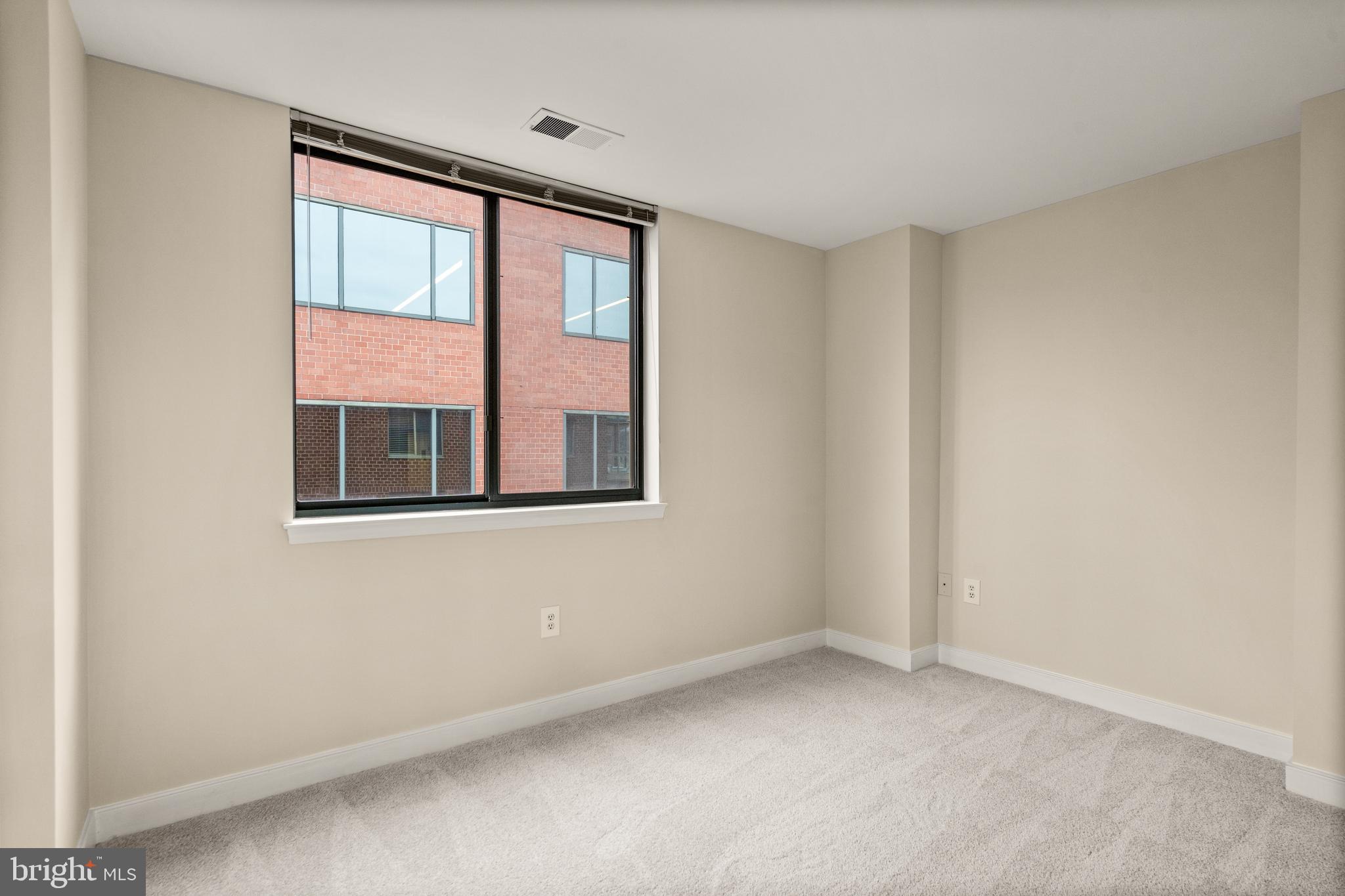 WINDSOR PLAZA - Residential