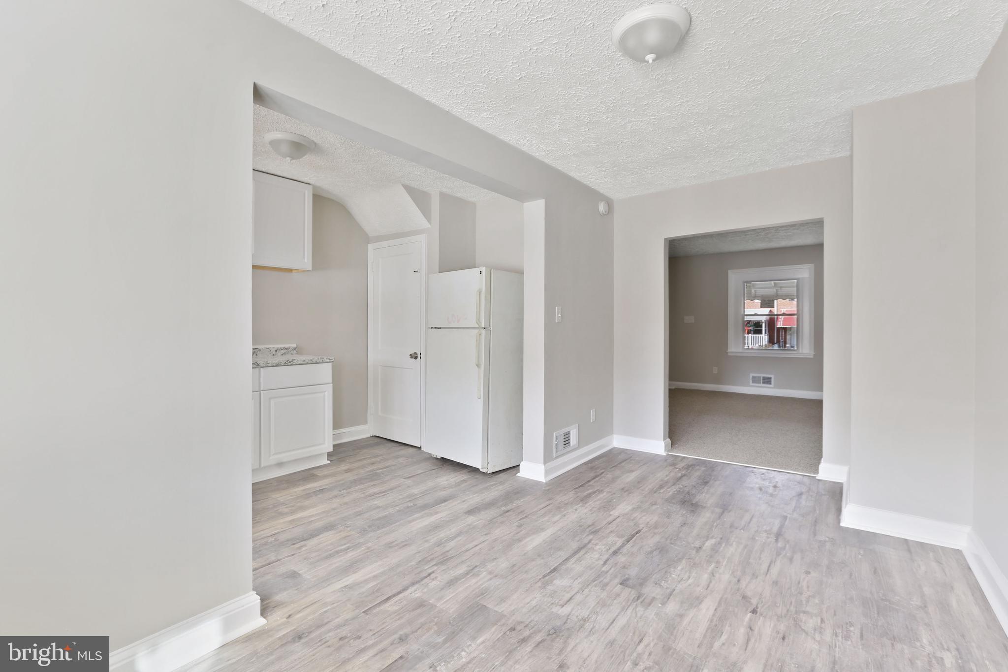 MIDDLE RIVER - Residential Lease