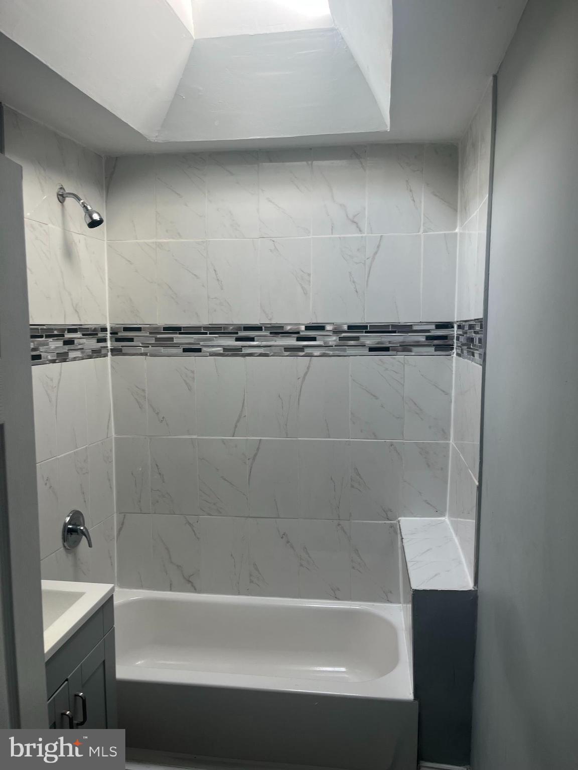 OAK LANE - Residential