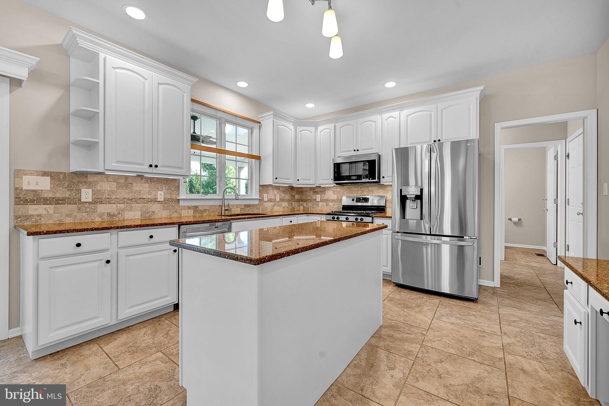 PARKSIDE RIDGE - Residential