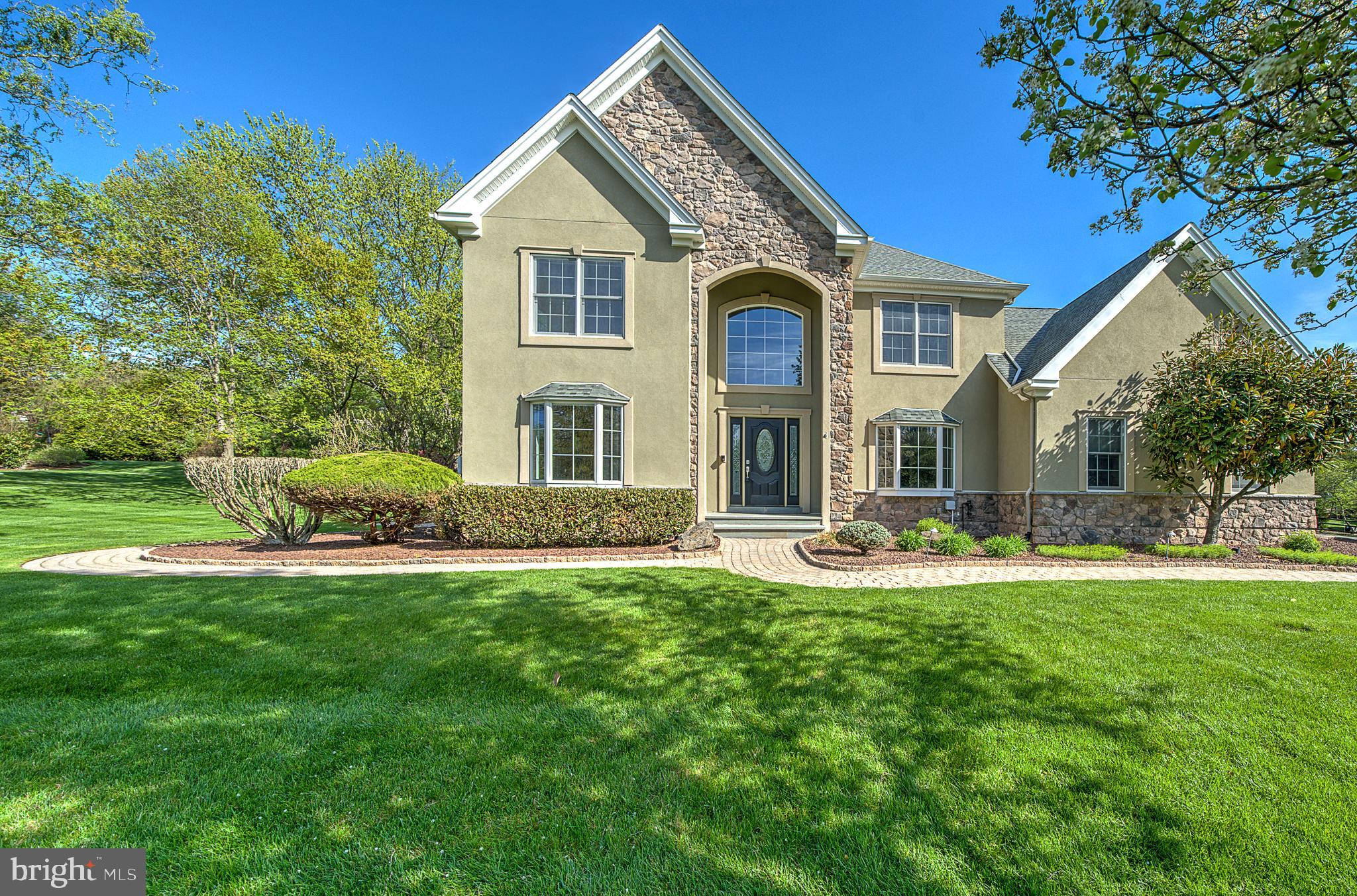 82 PARKSIDE DRIVE