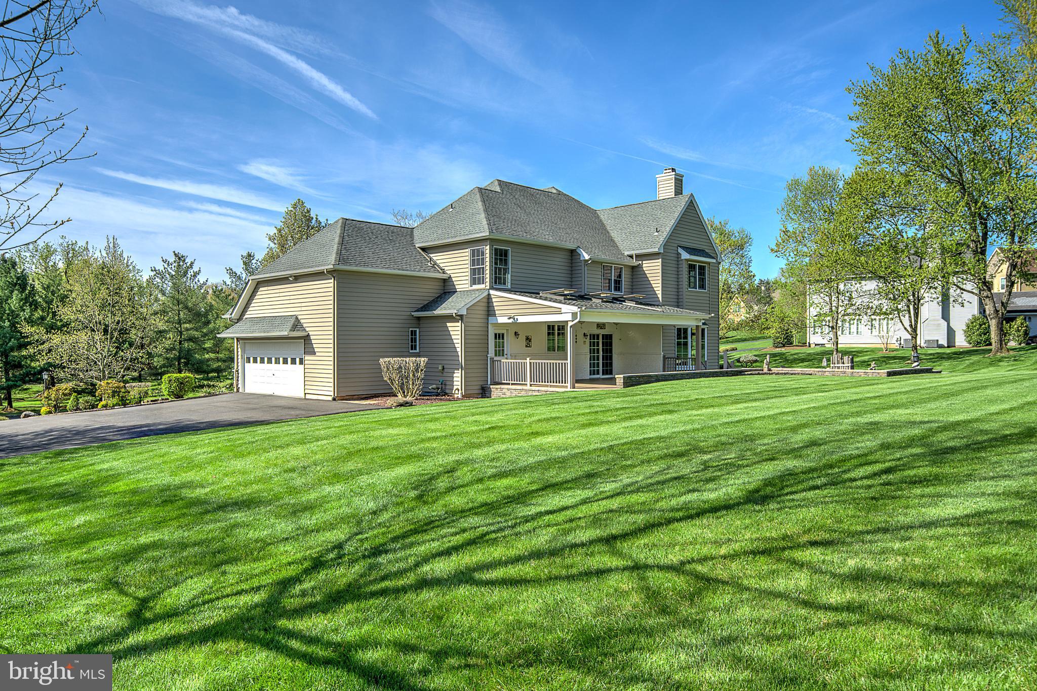 82 PARKSIDE DRIVE