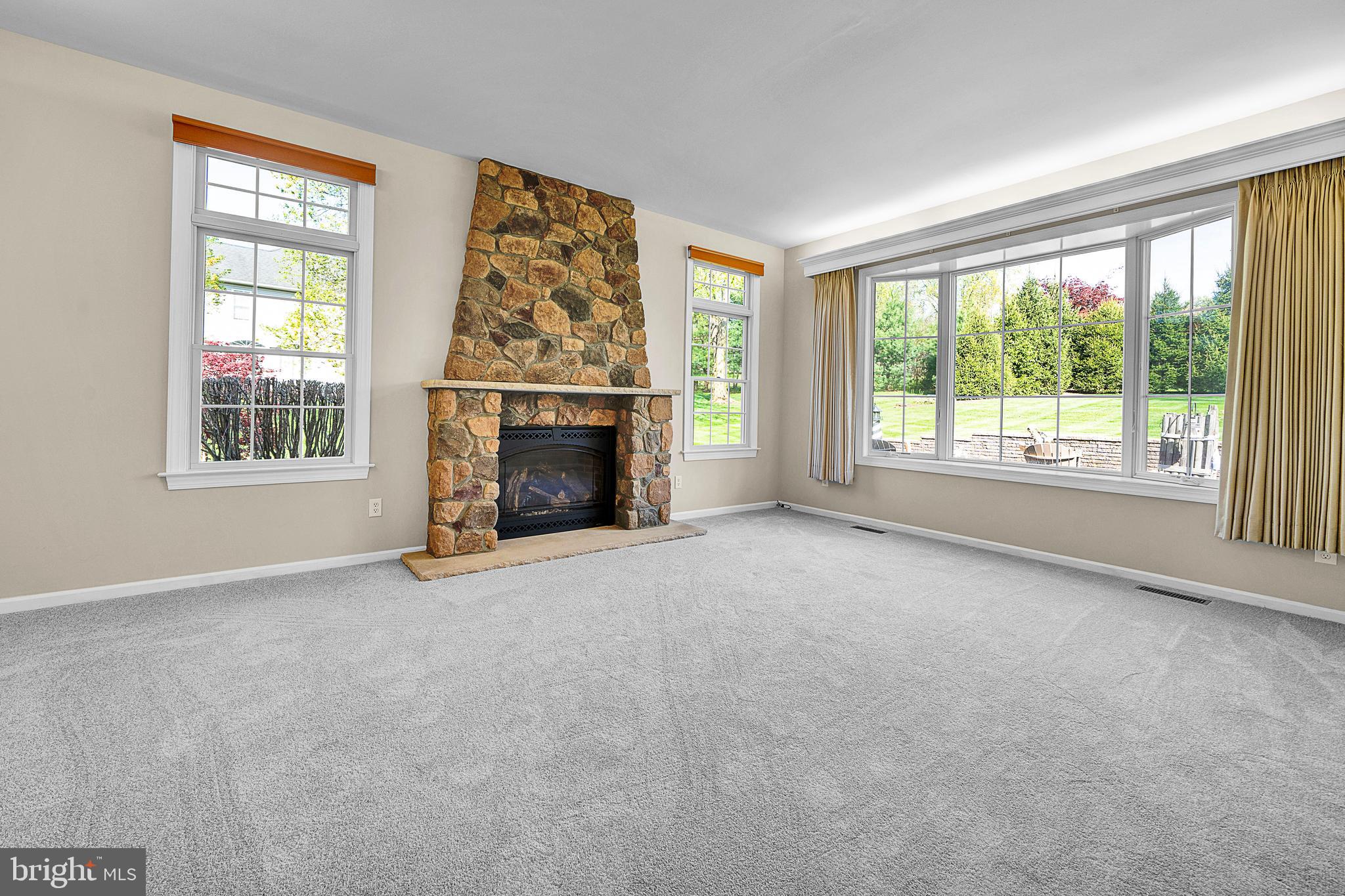 PARKSIDE RIDGE - Residential