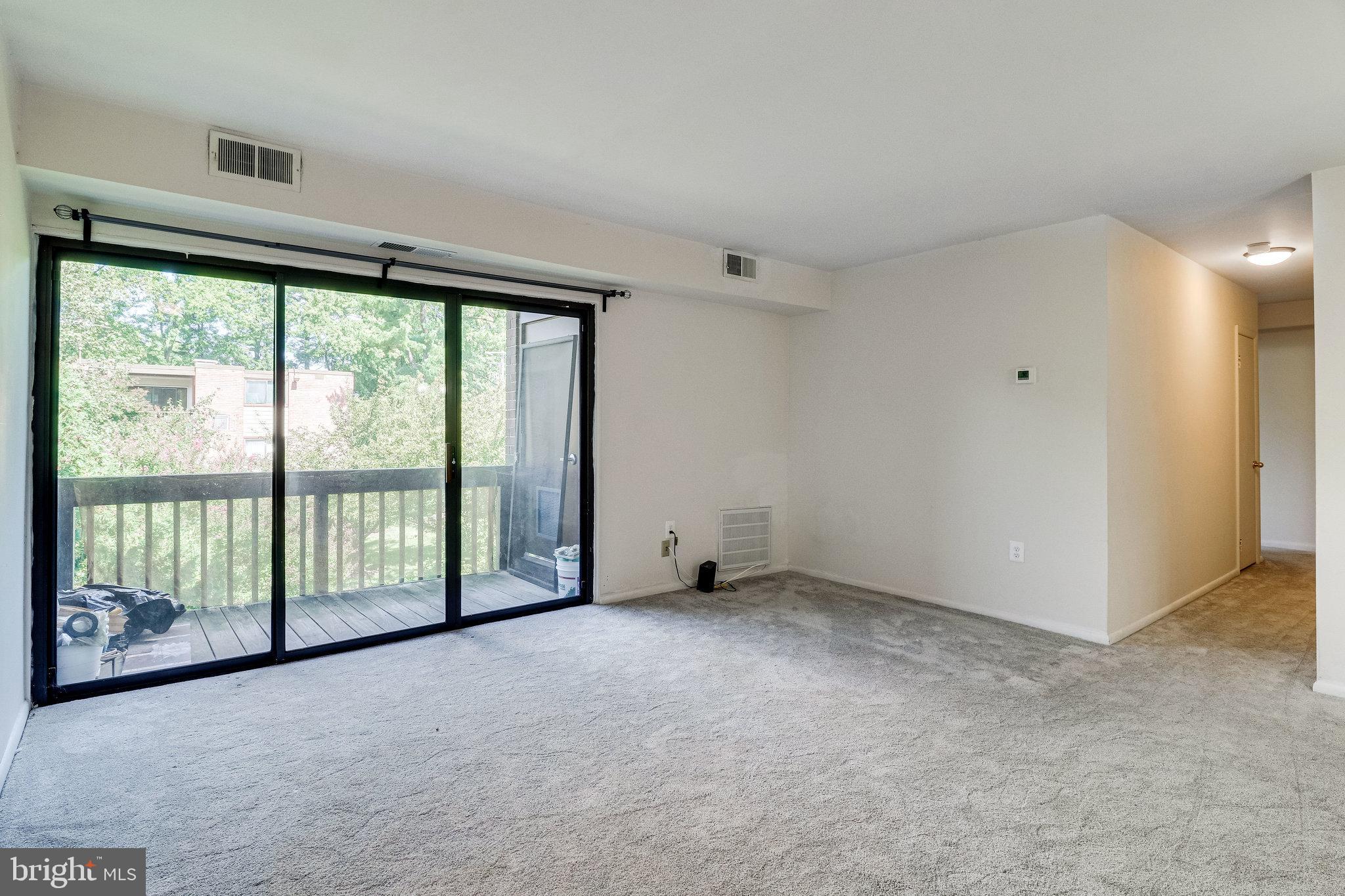 FAIRFAX WEST - Residential Lease