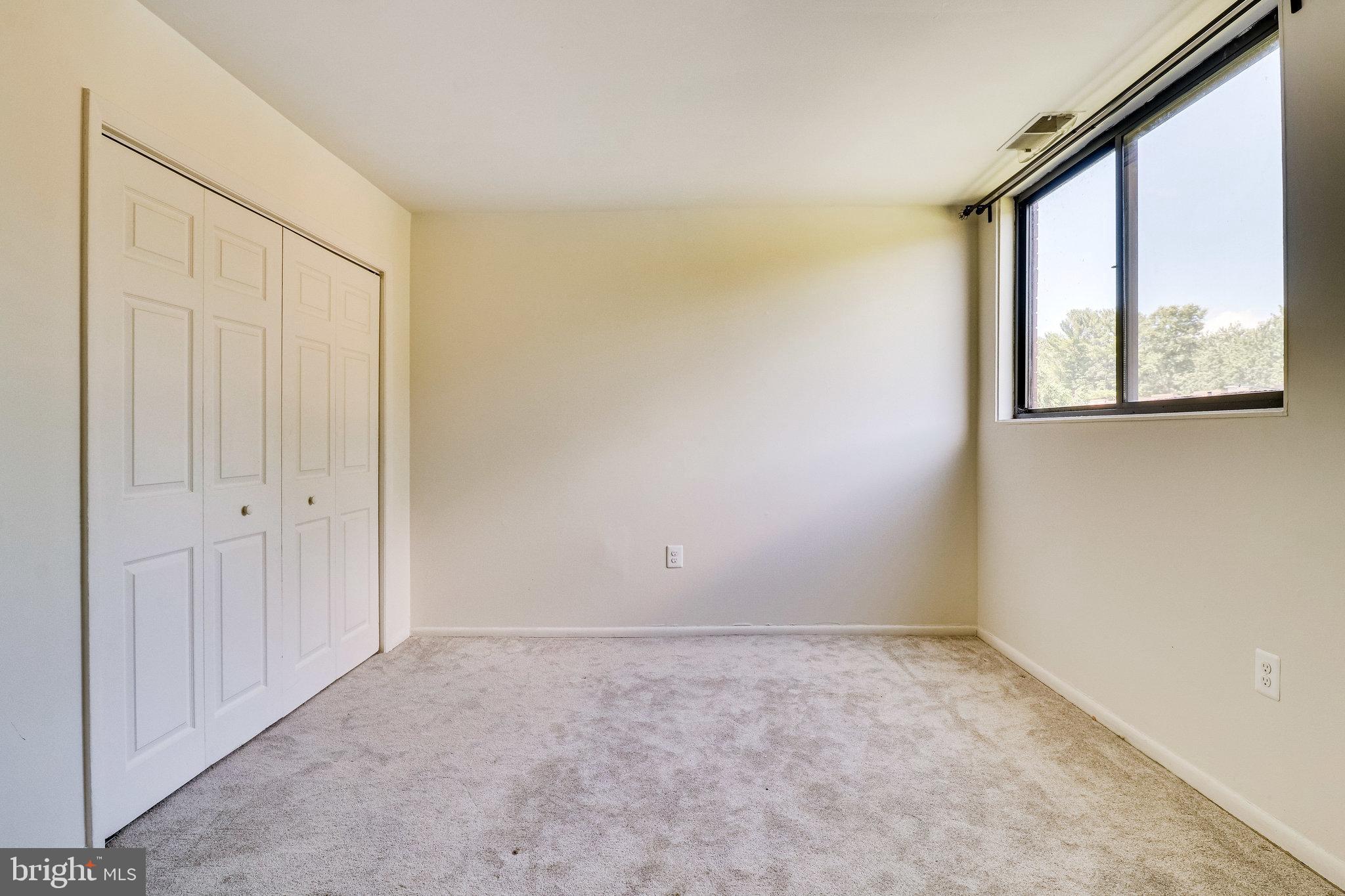 FAIRFAX WEST - Residential Lease