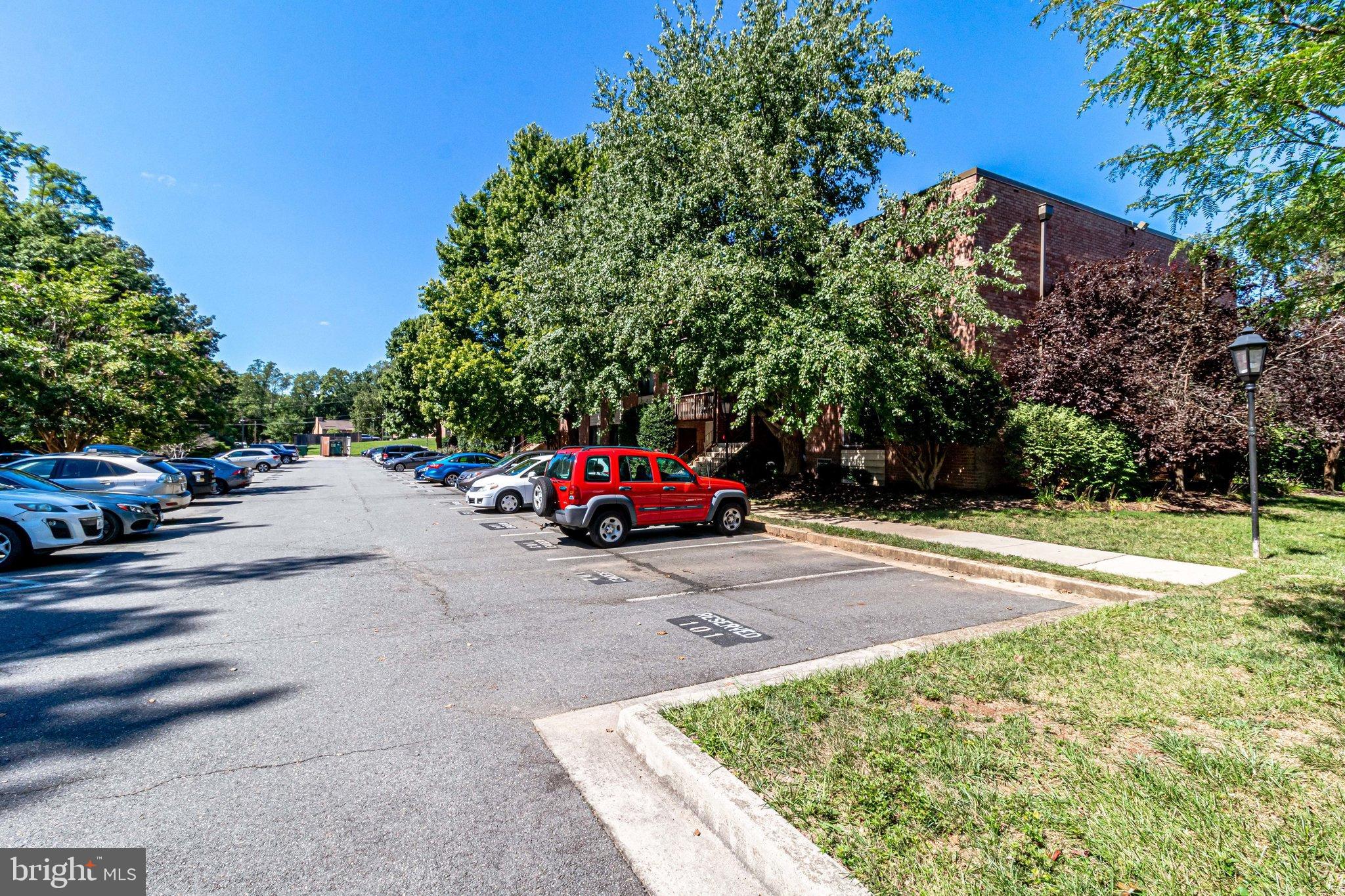 FAIRFAX WEST - Residential Lease