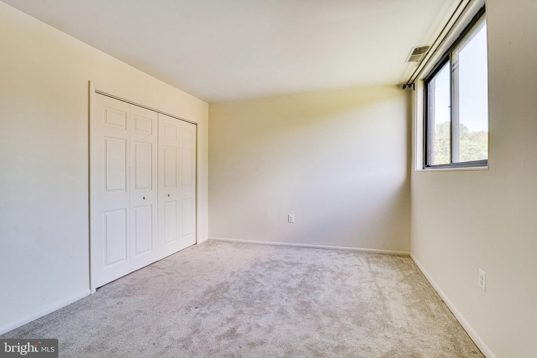 FAIRFAX WEST - Residential Lease