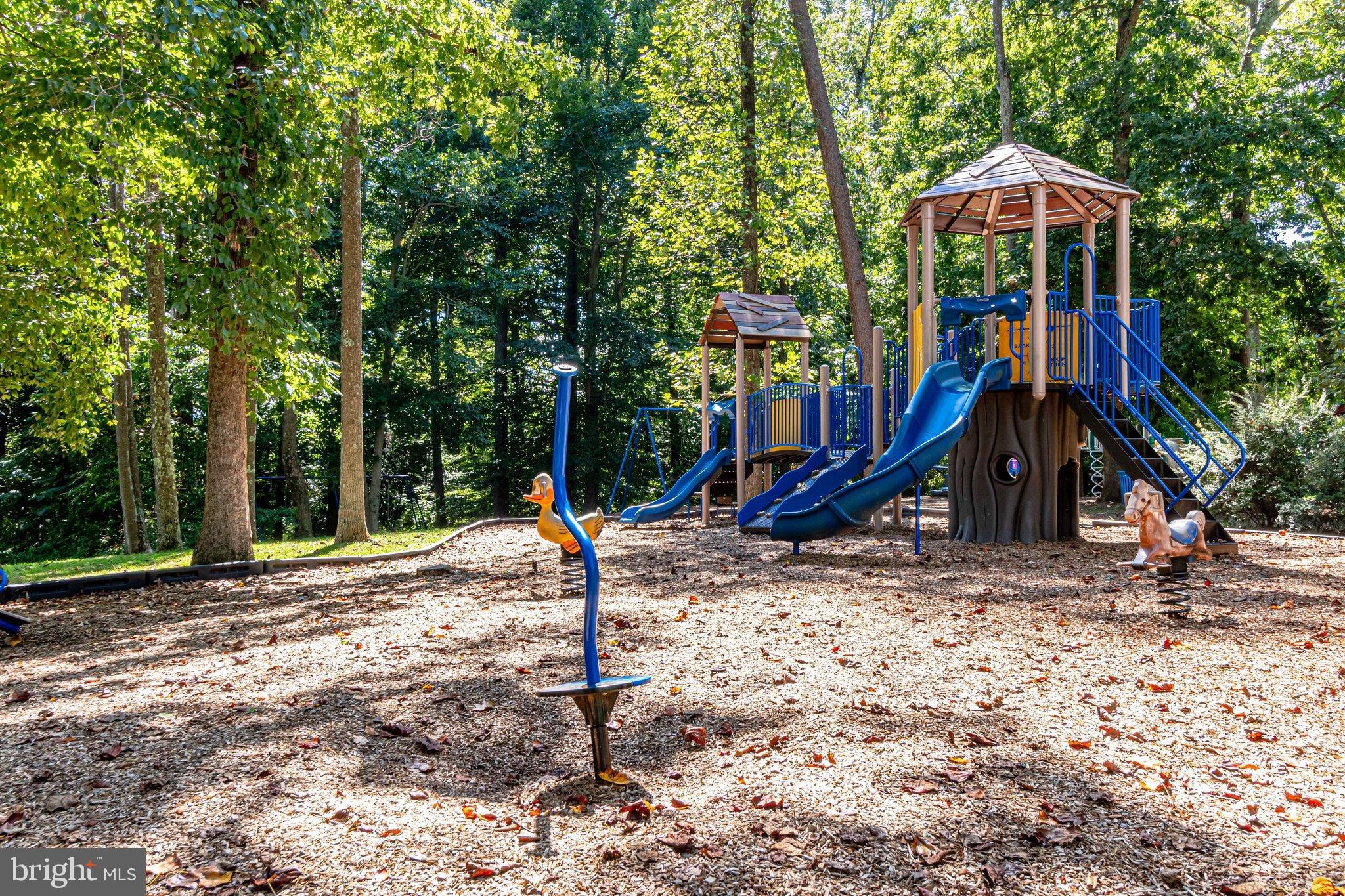 FAIRFAX WEST - Residential Lease