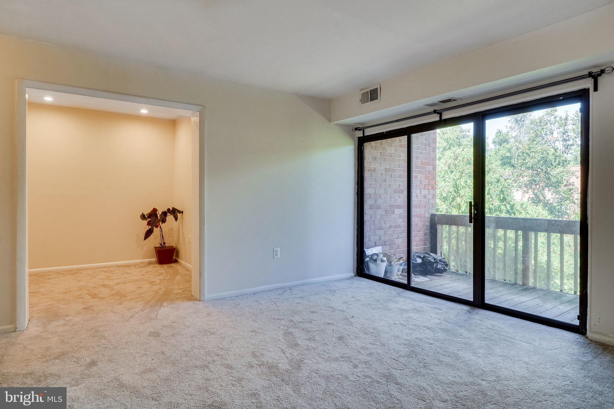 FAIRFAX WEST - Residential Lease