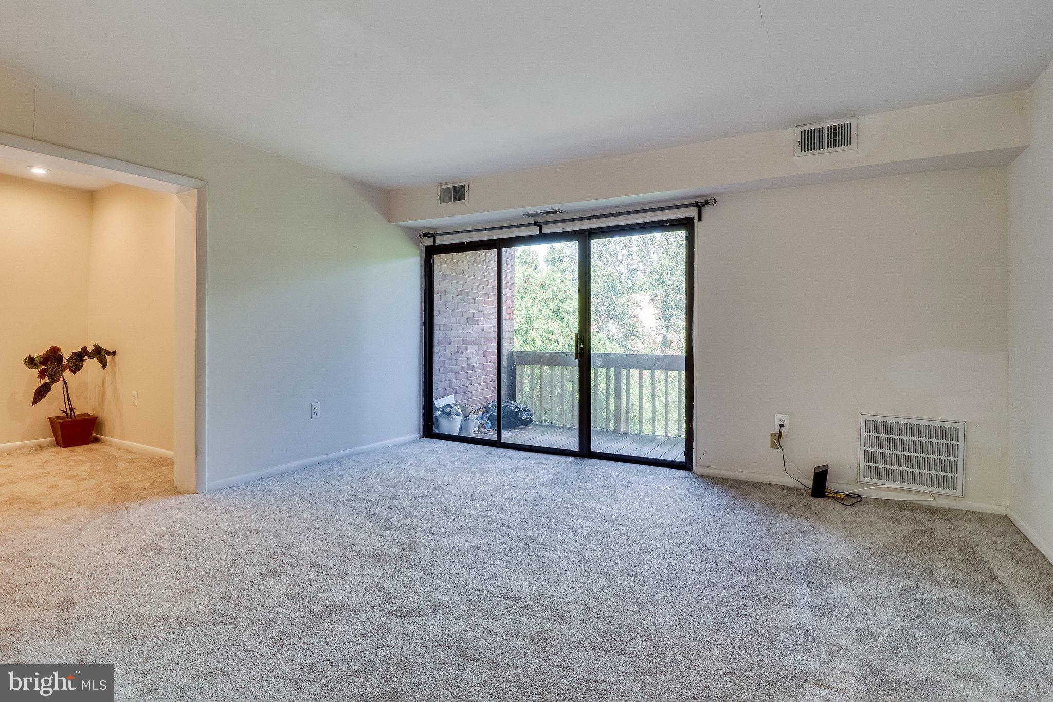 FAIRFAX WEST - Residential Lease