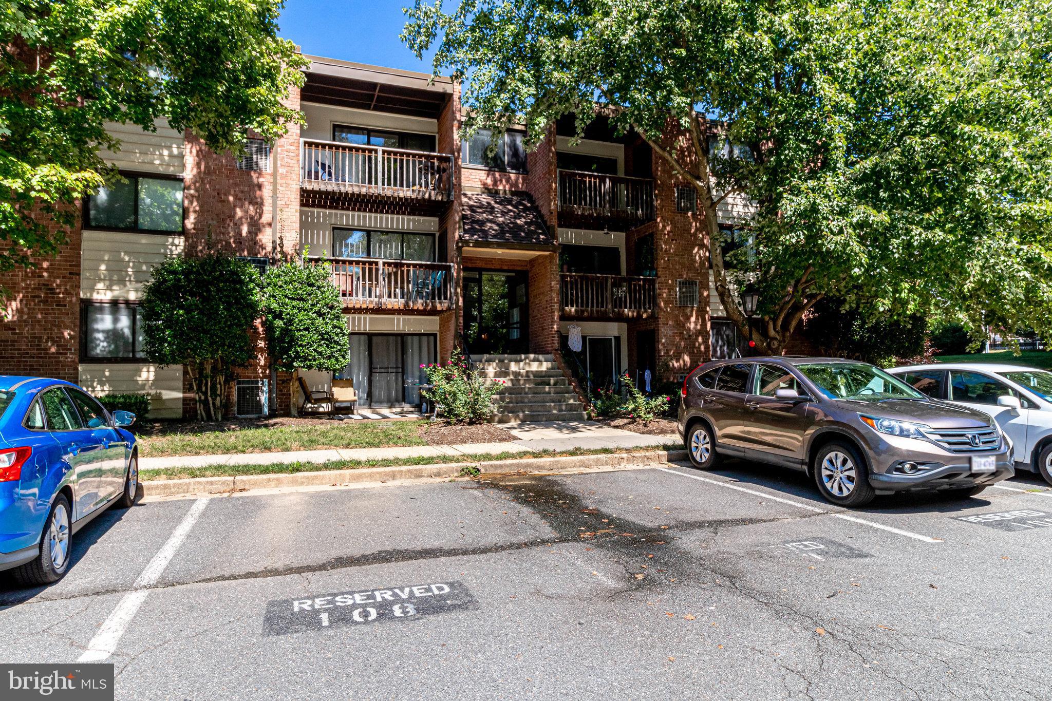 FAIRFAX WEST - Residential Lease