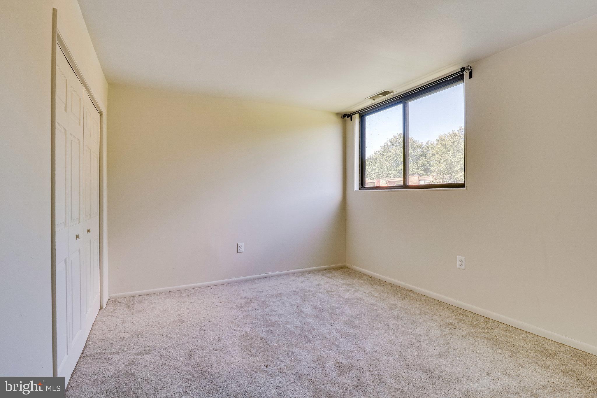 FAIRFAX WEST - Residential Lease