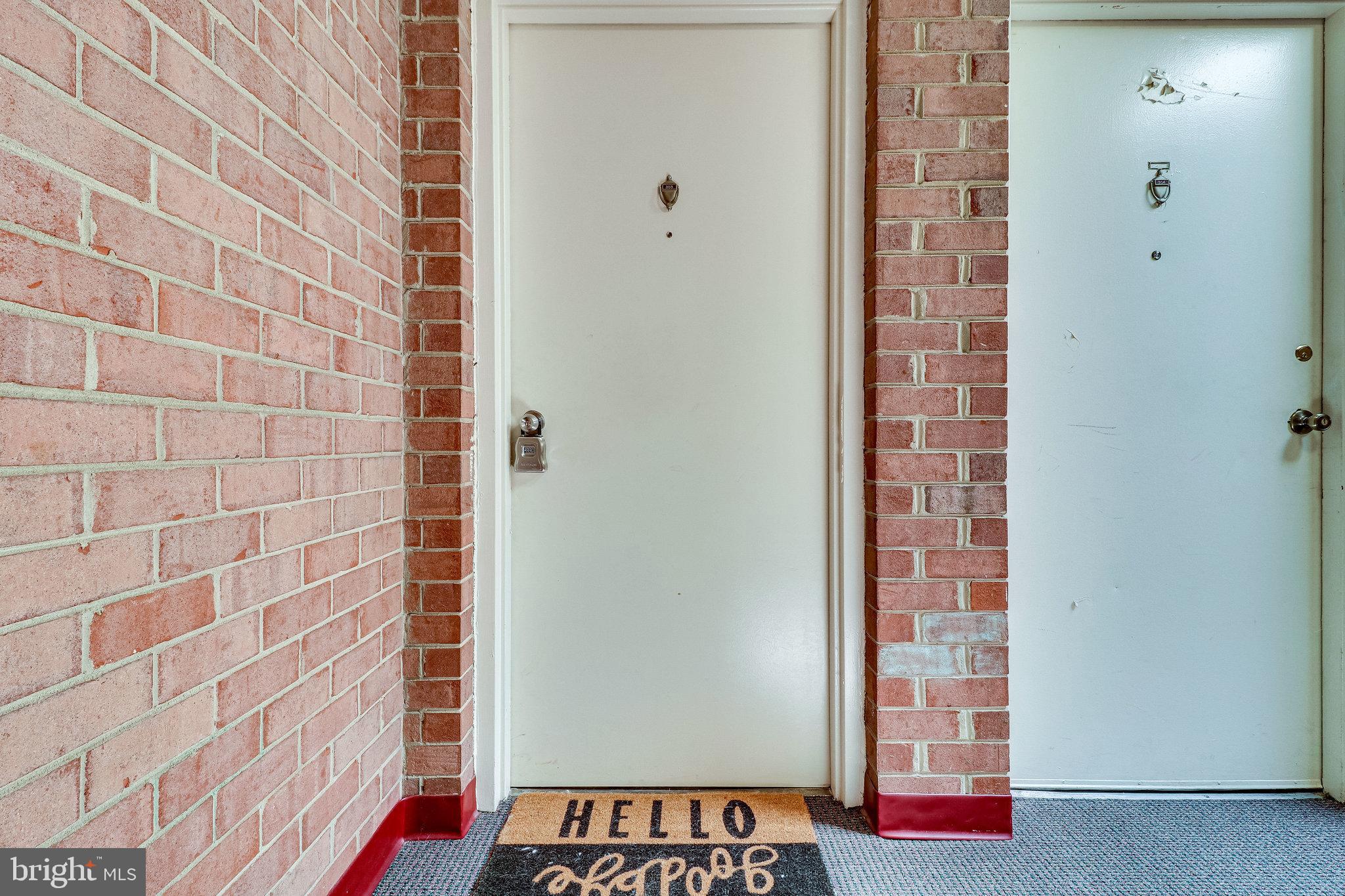 FAIRFAX WEST - Residential Lease