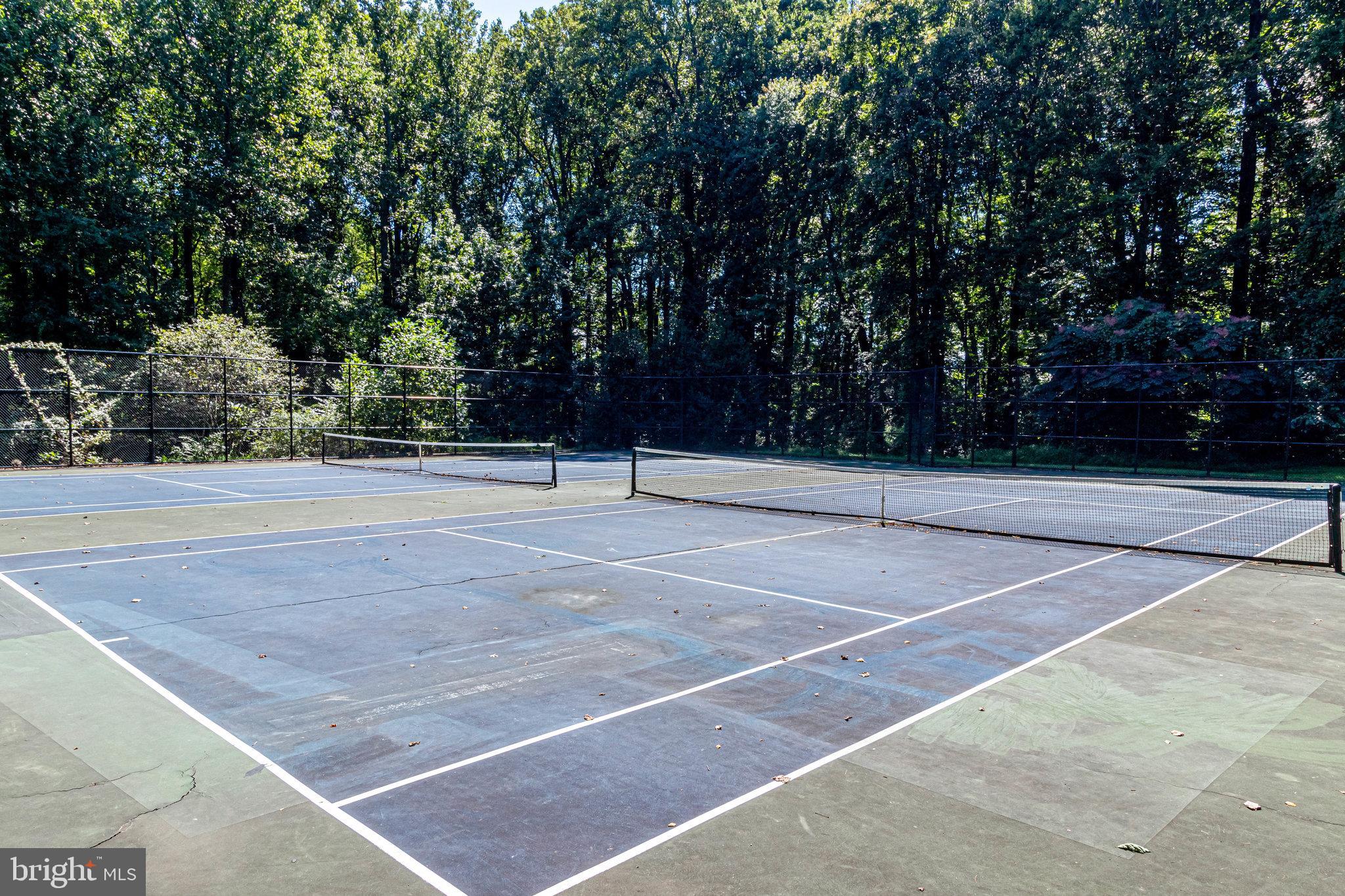 FAIRFAX WEST - Residential Lease