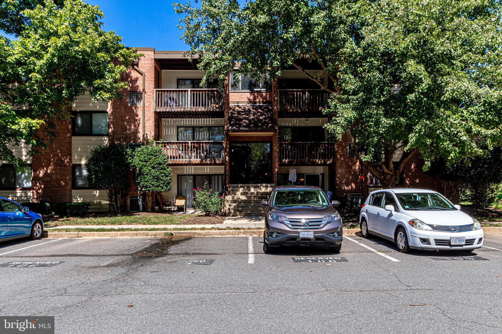 FAIRFAX WEST - Residential Lease