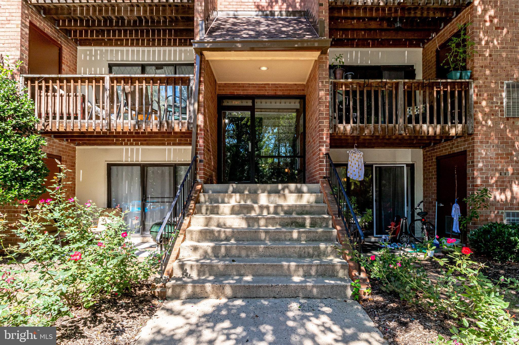 FAIRFAX WEST - Residential Lease