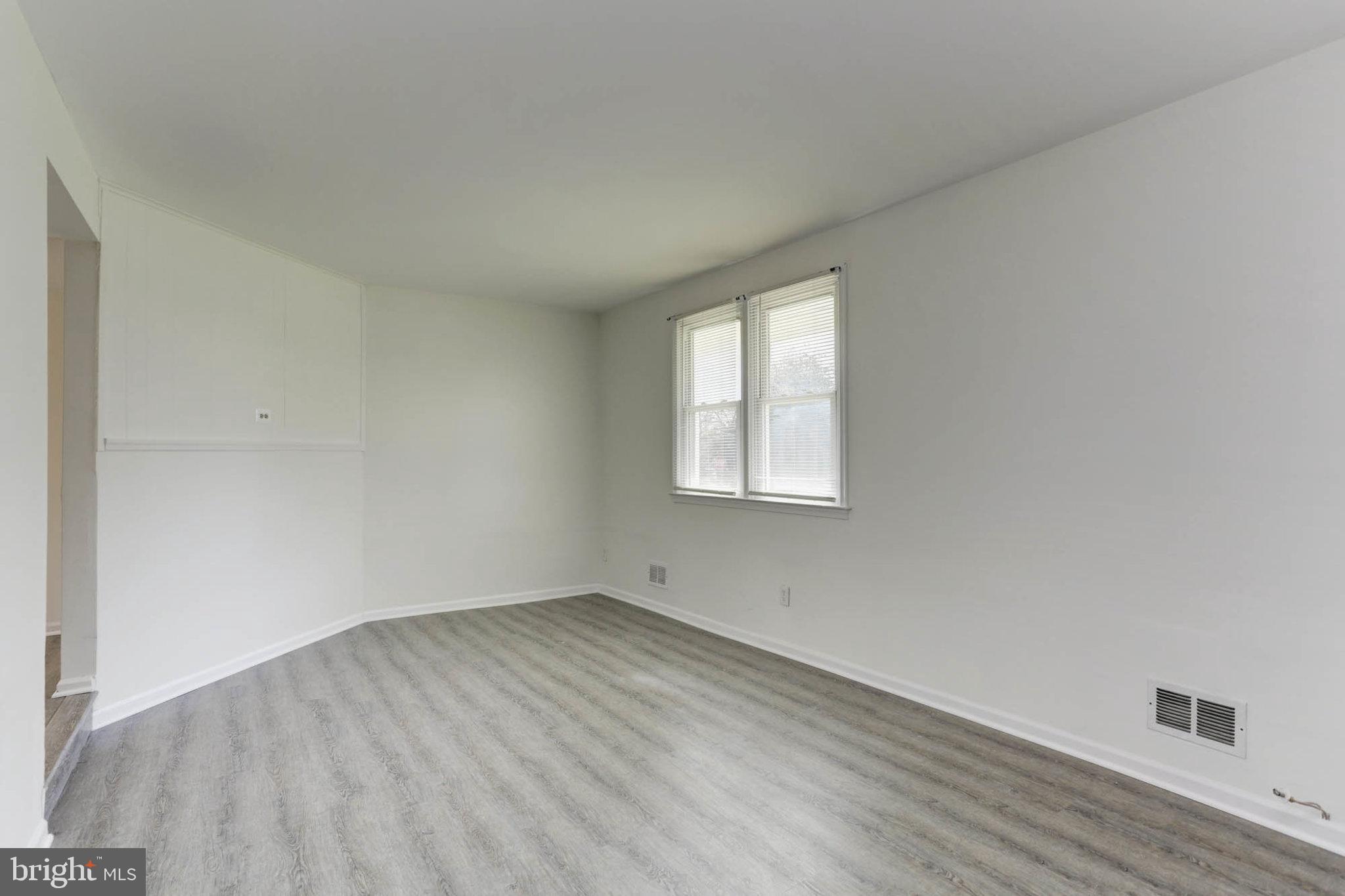 GENERAL HATCH - Residential Lease