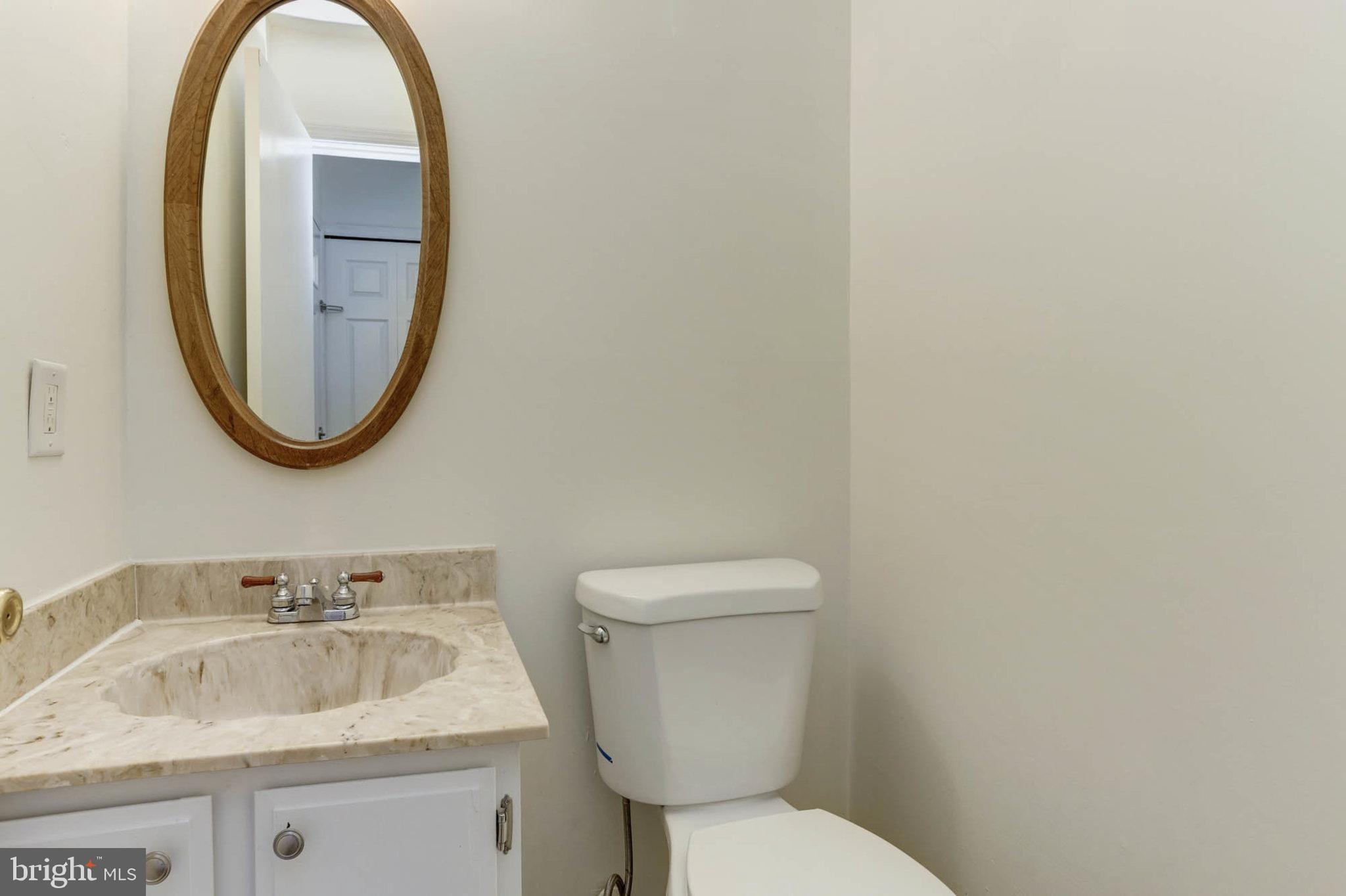 GENERAL HATCH - Residential Lease