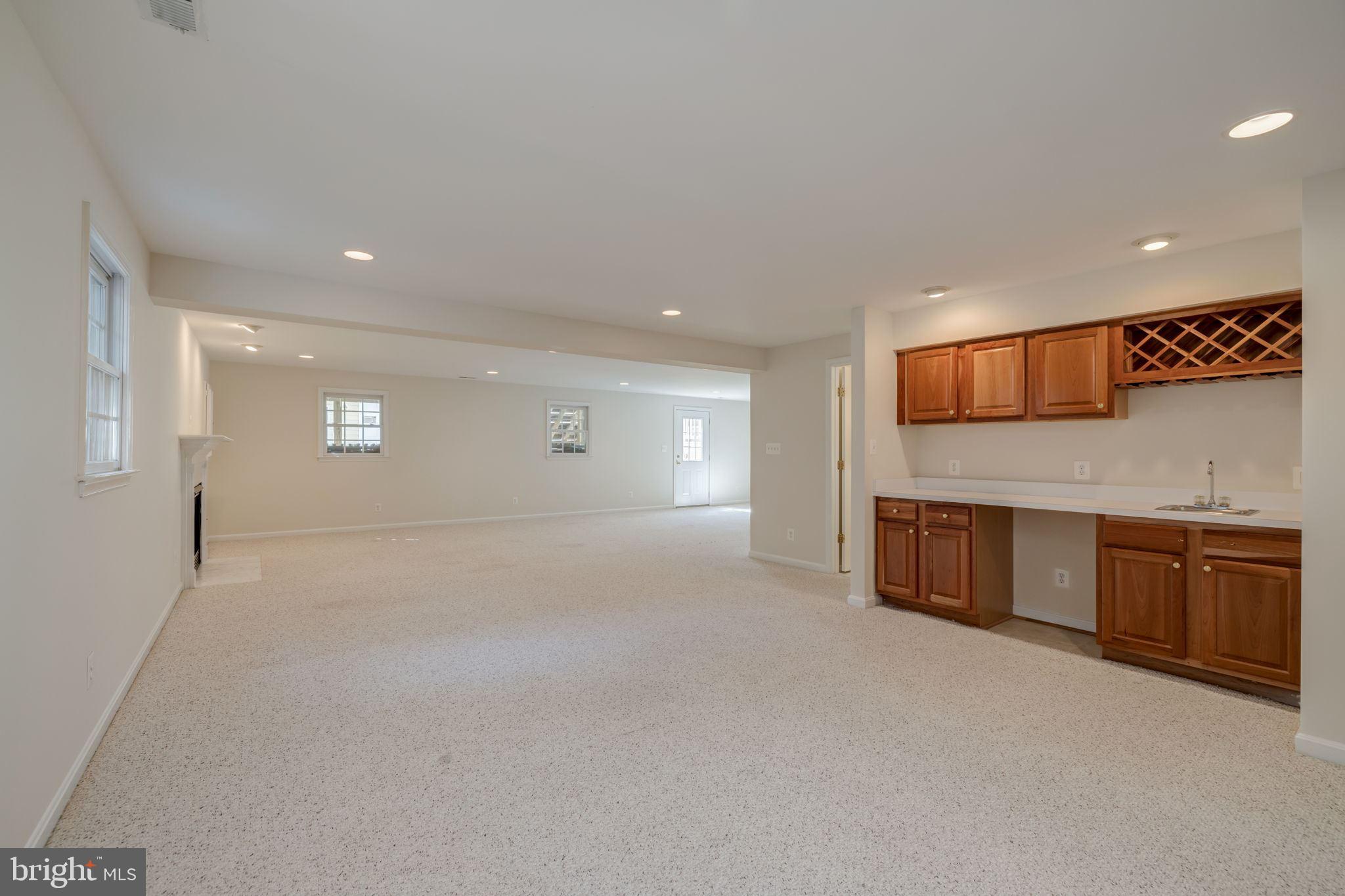 DOUGLAS ESTATES - Residential