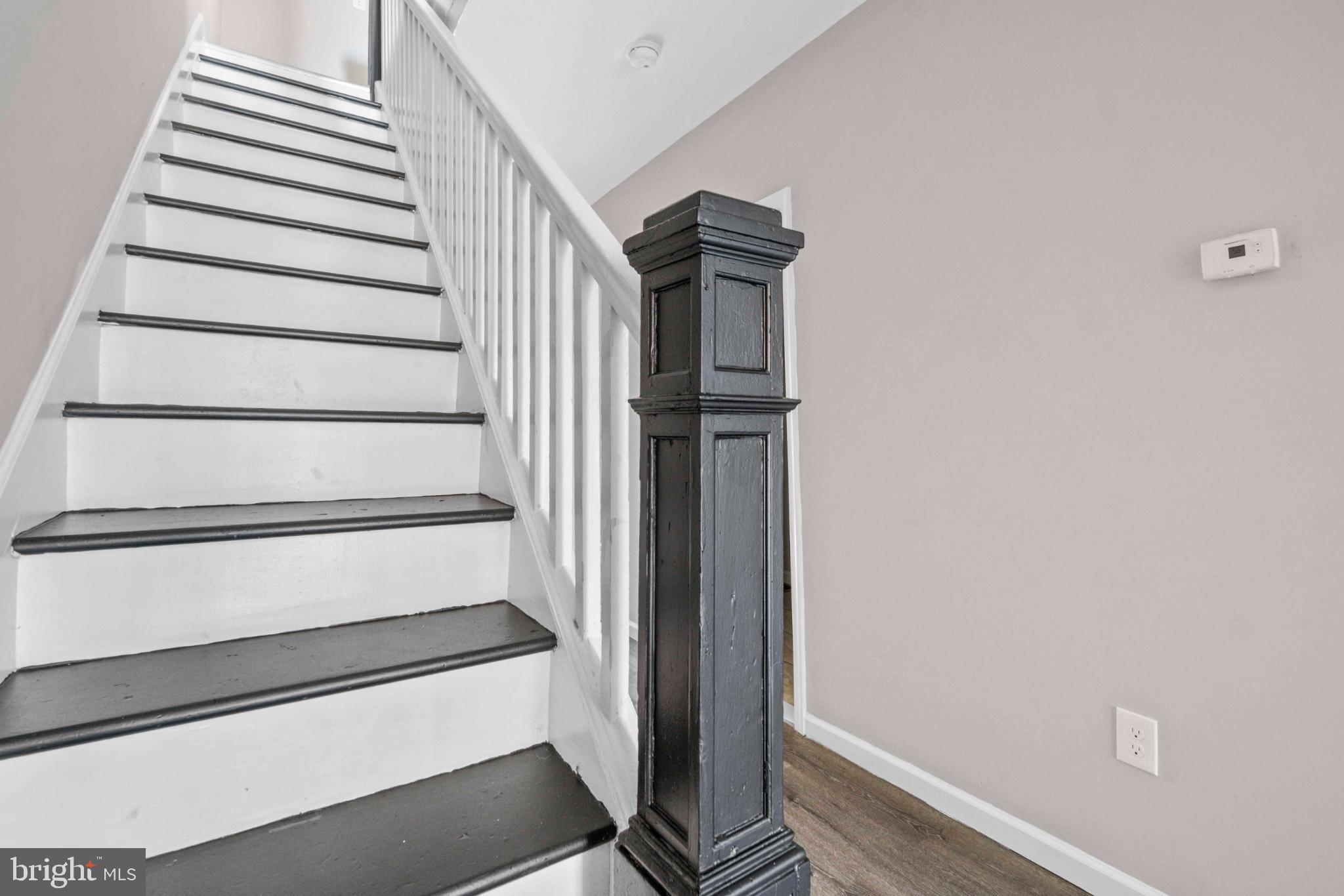 ELWOOD PARK - Residential