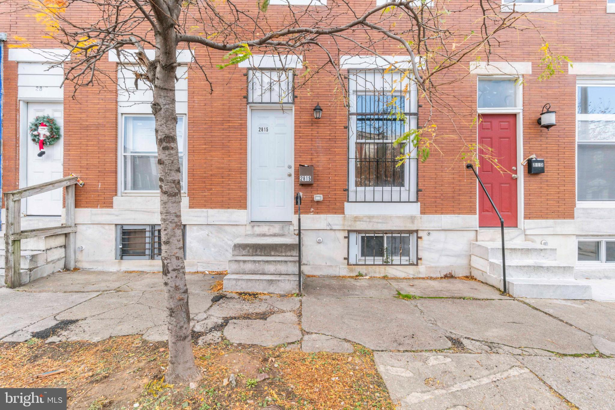 ELWOOD PARK - Residential