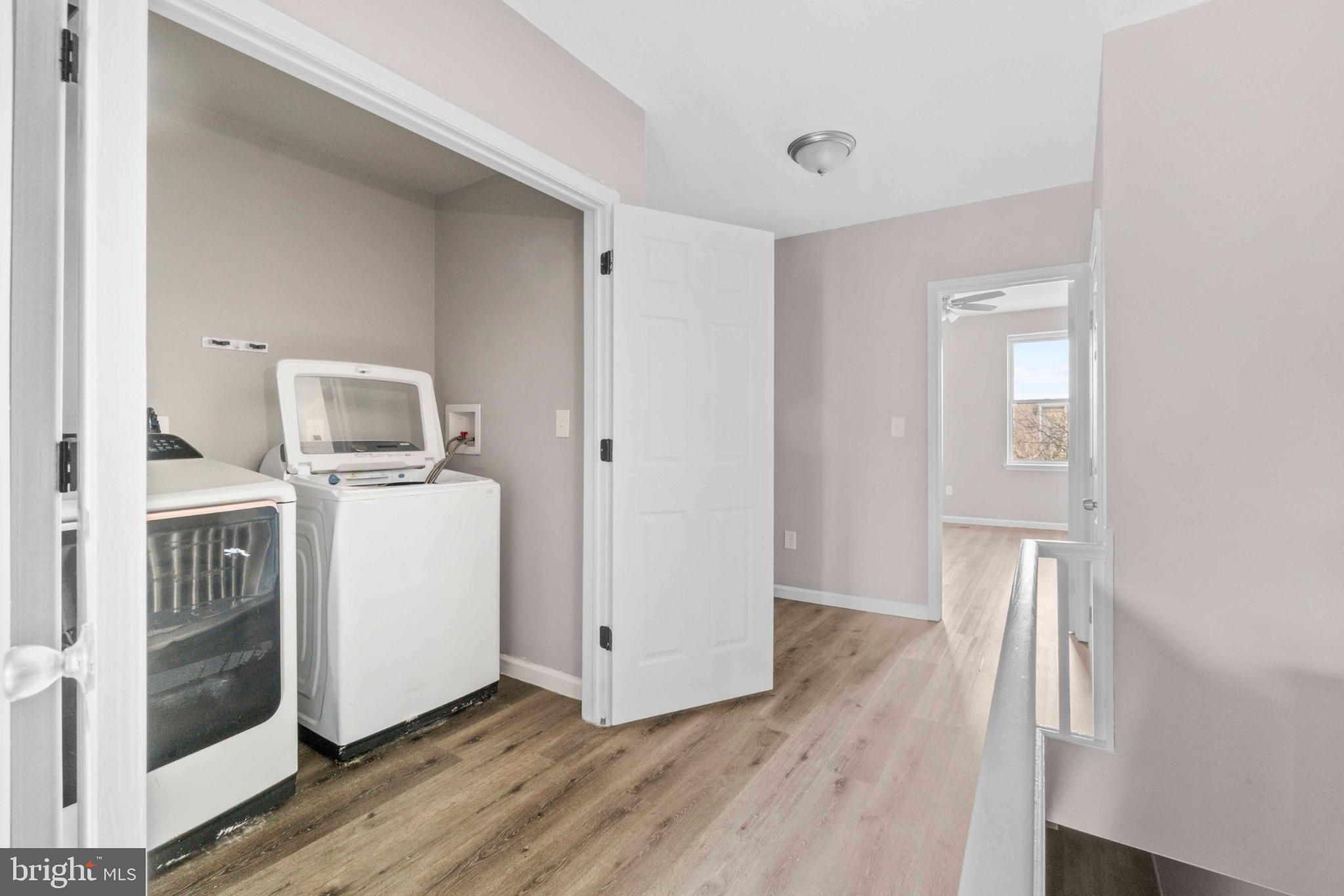 ELWOOD PARK - Residential