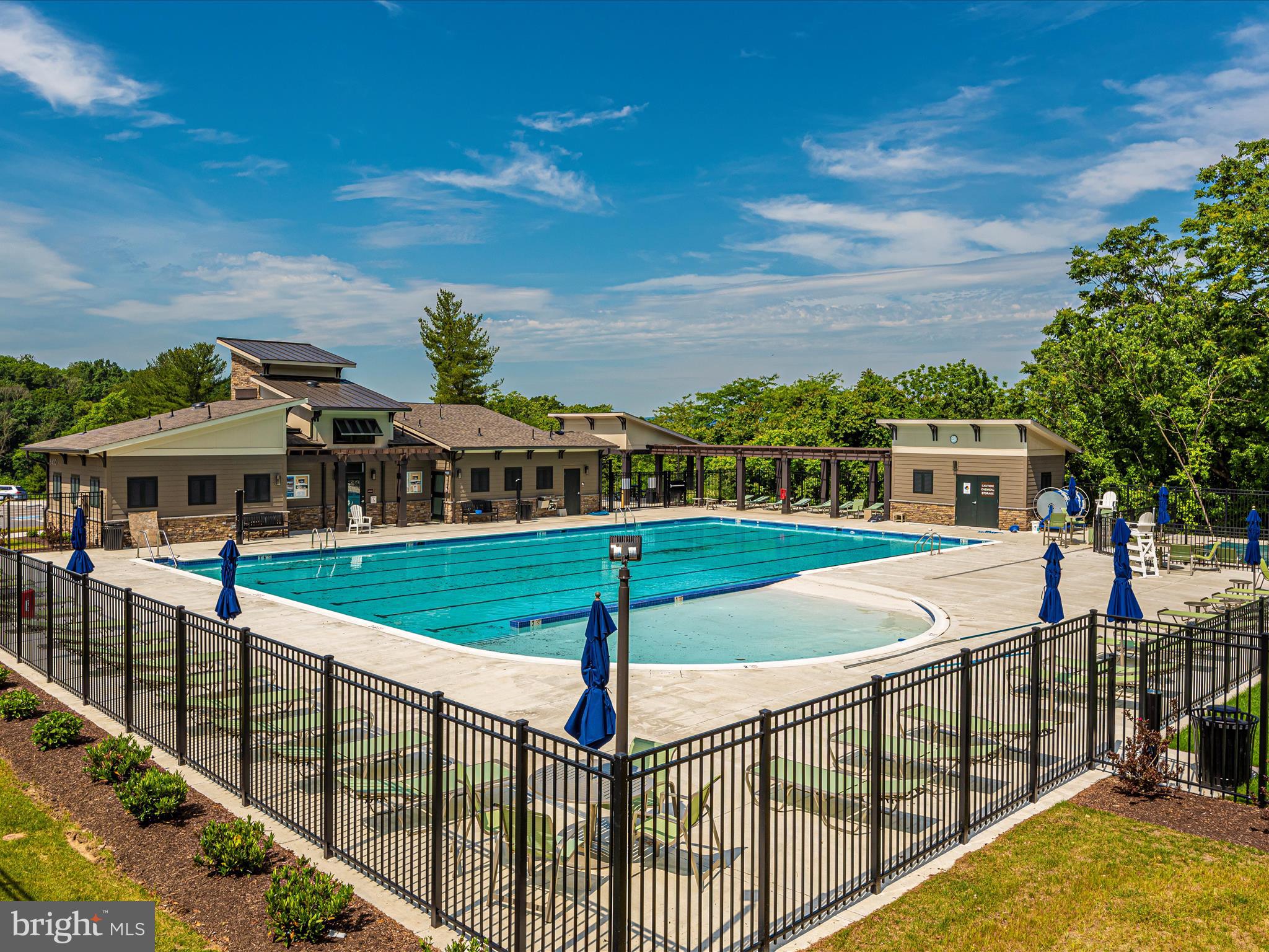 TALLYN RIDGE - Residential