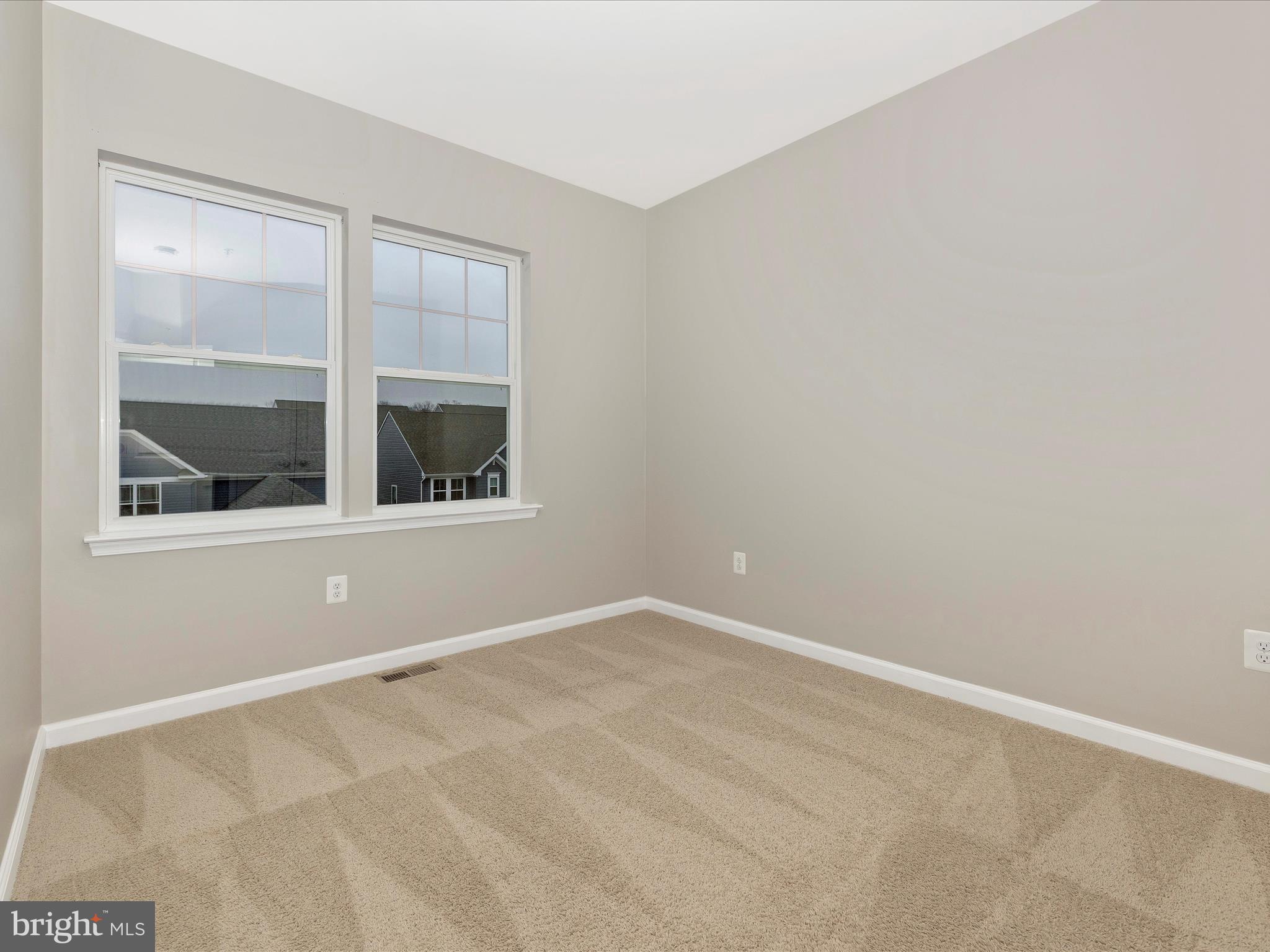 TALLYN RIDGE - Residential